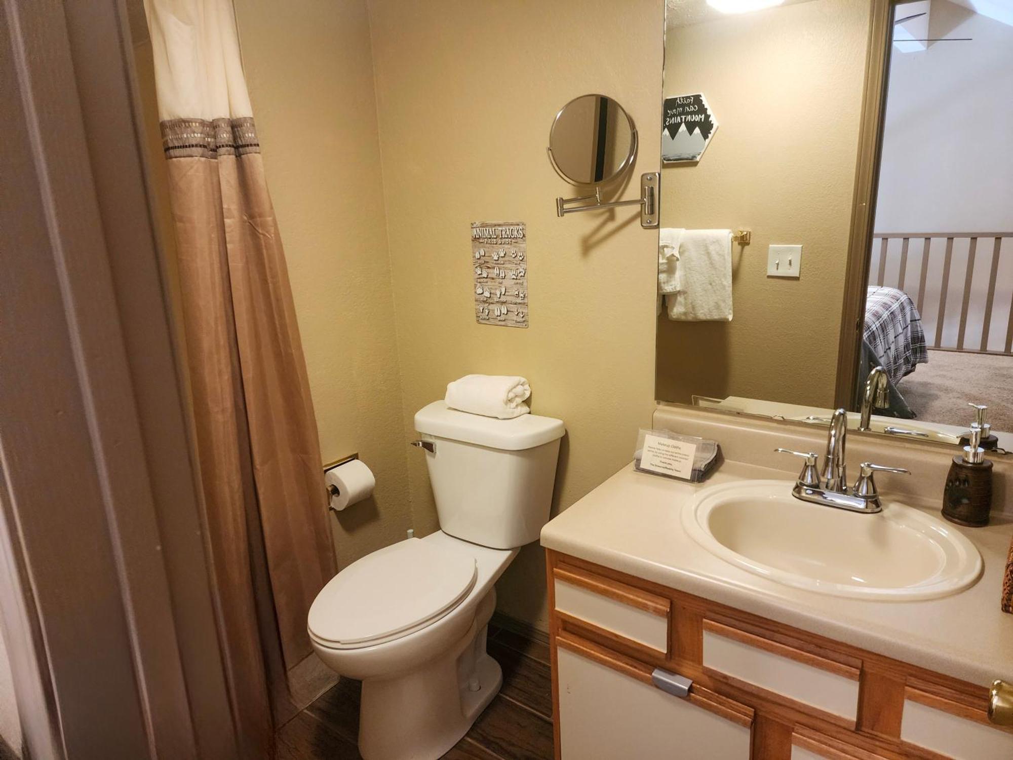 Charming 2-bedroom With Loft, Scenic Views, And Free Attraction Tickets - Fc40-9 *