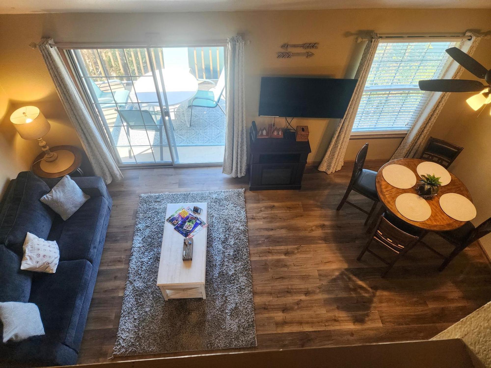 Charming 2-bedroom With Loft, Scenic Views, And Free Attraction Tickets - Fc40-9 * Branson