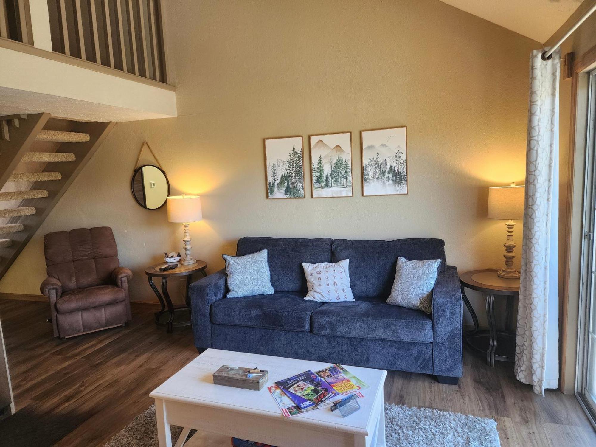 Charming 2-bedroom With Loft, Scenic Views, And Free Attraction Tickets - Fc40-9