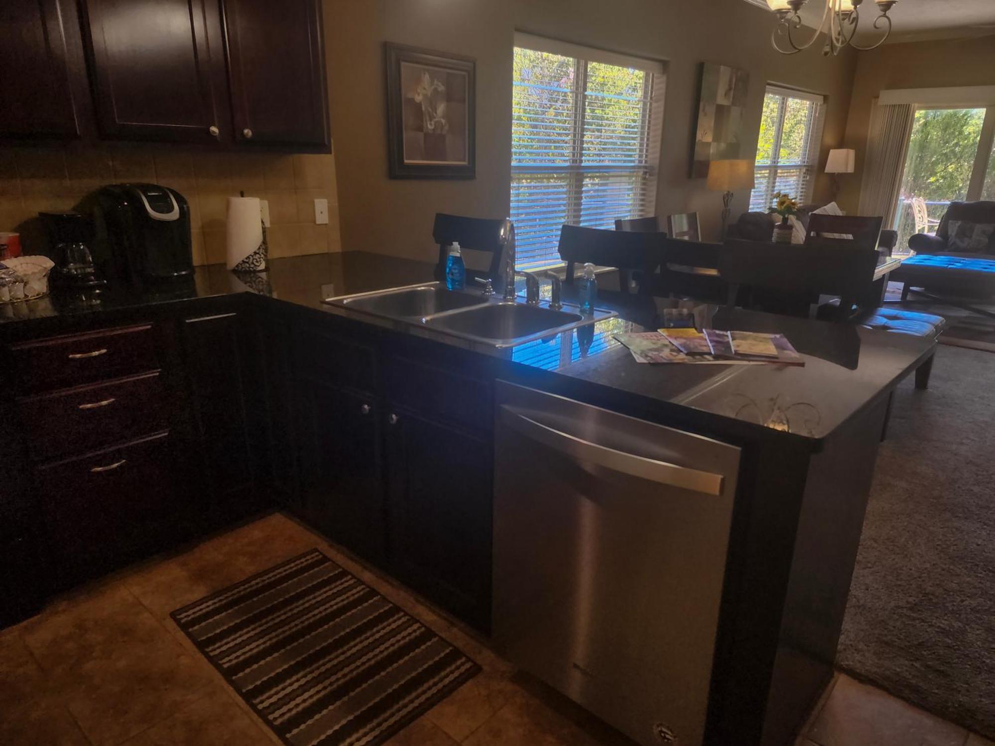Luxury Lakeside Living--free Attraction Tickets--beautiful Views - Mj126 Holiday home