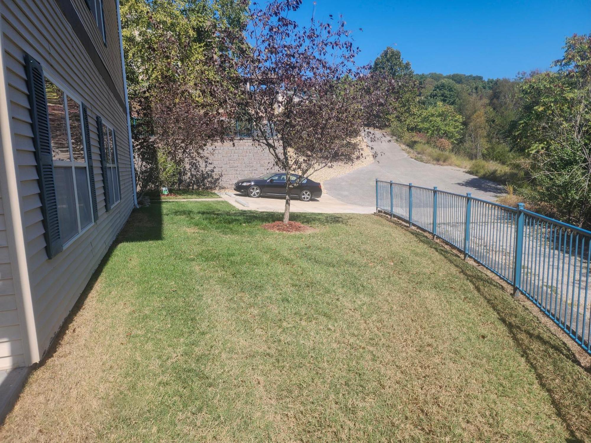 Luxury Lakeside Living--free Attraction Tickets--beautiful Views - Mj126 *