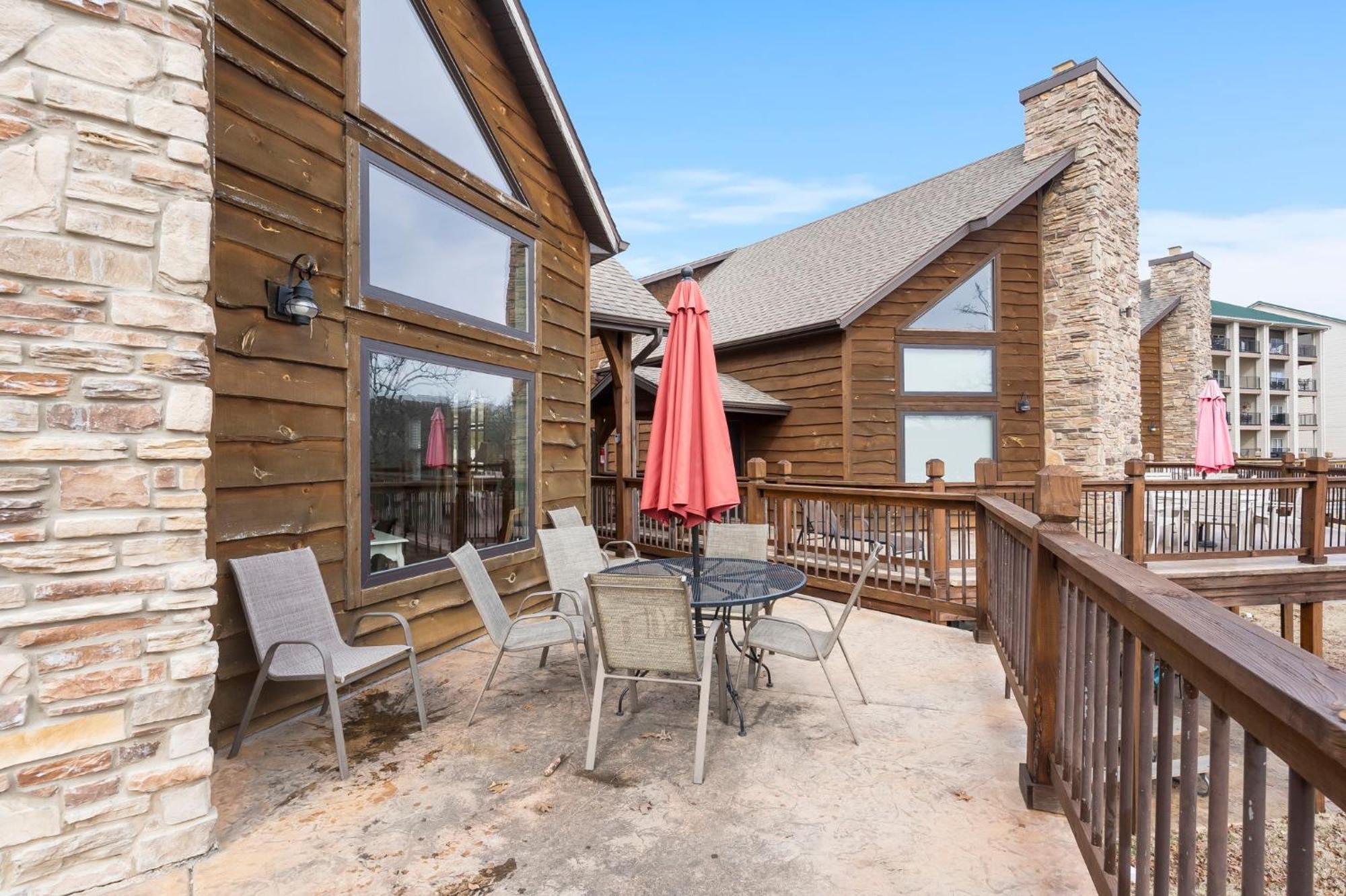 Lodge Fishful Thinkinn Branson