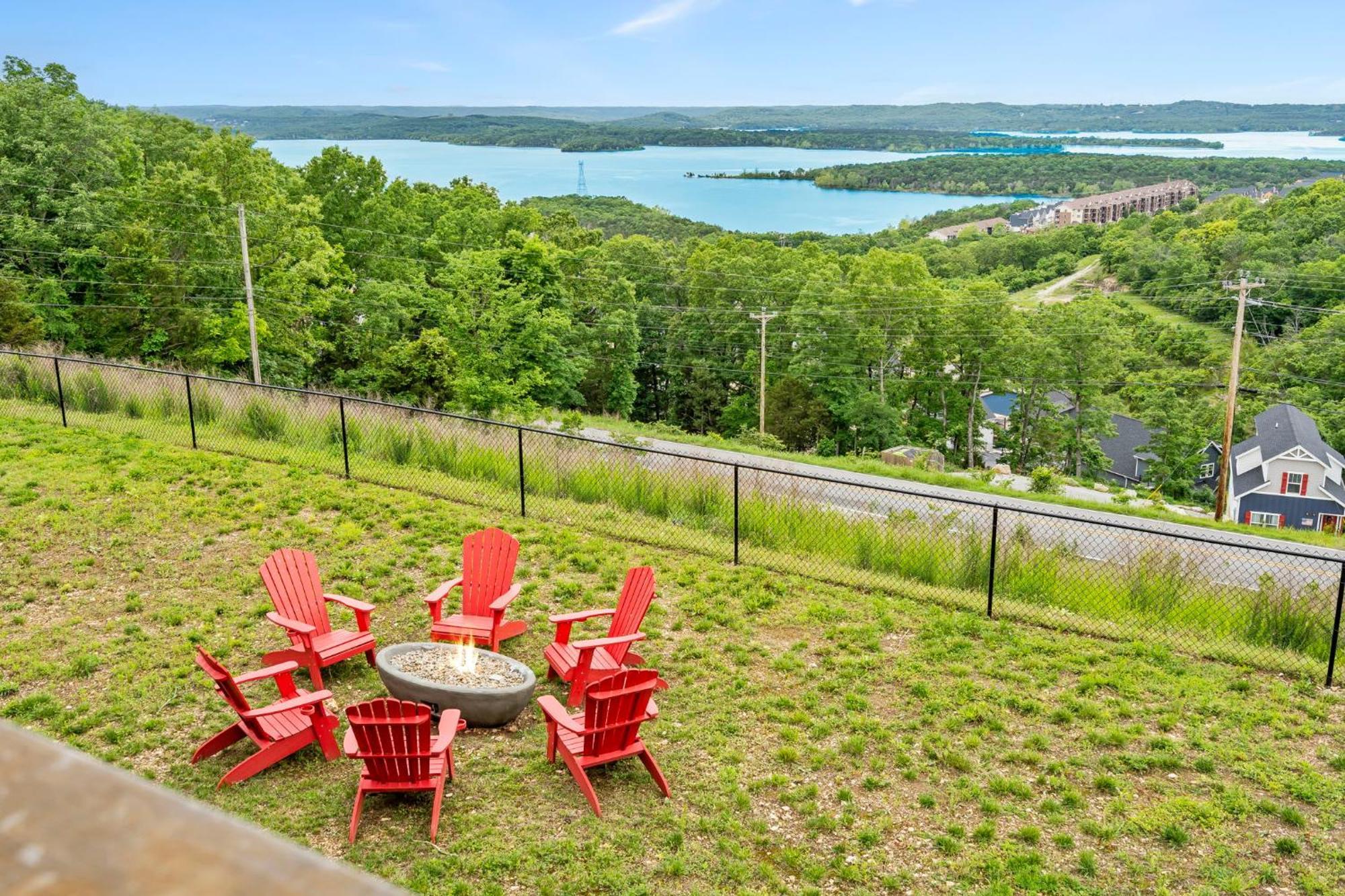 Table Rock Views, Double Sided Fireplace, Free Attraction Tickets, Air Hockey *