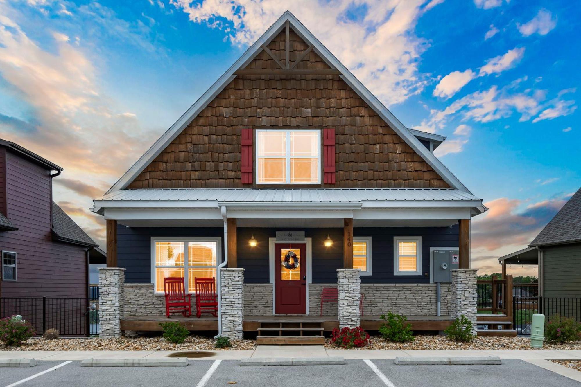 Table Rock Views, Double Sided Fireplace, Free Attraction Tickets, Air Hockey