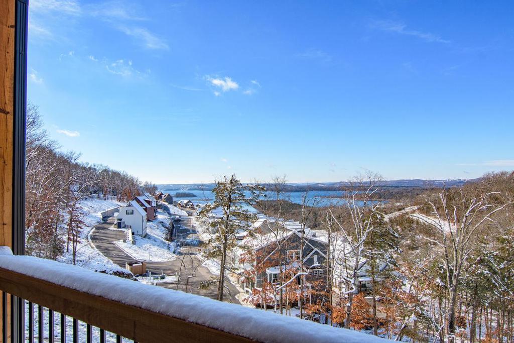 Holiday home Breathtaking Views-dog Friendly-$400 Of Free Tickets-high End Decor Branson