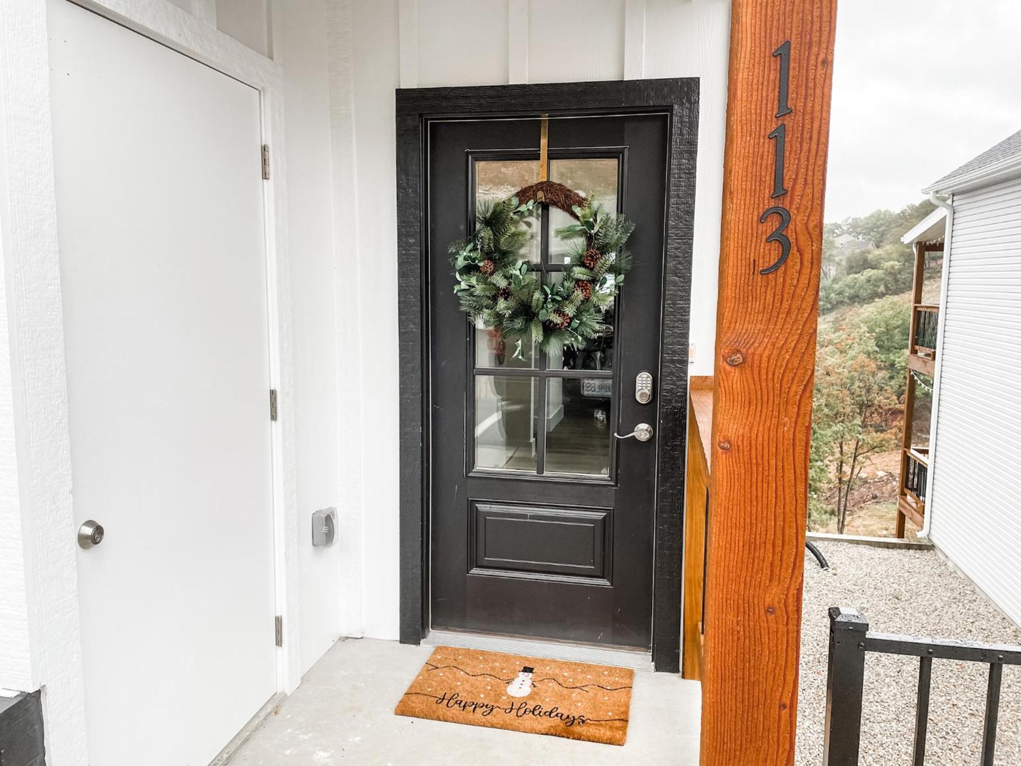 Breathtaking Views-dog Friendly-$400 Of Free Tickets-high End Decor *