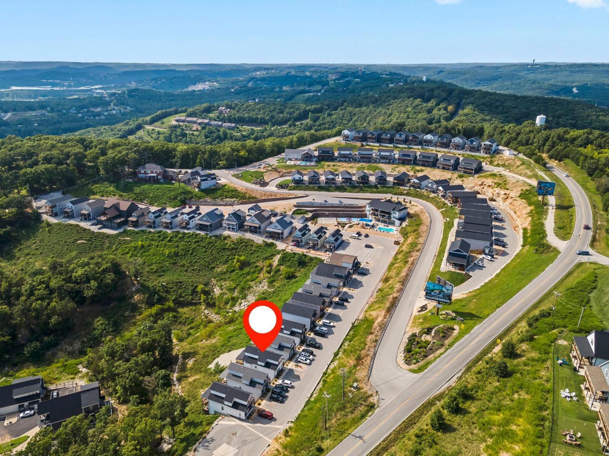 Breathtaking Views-dog Friendly-$400 Of Free Tickets-high End Decor * Branson