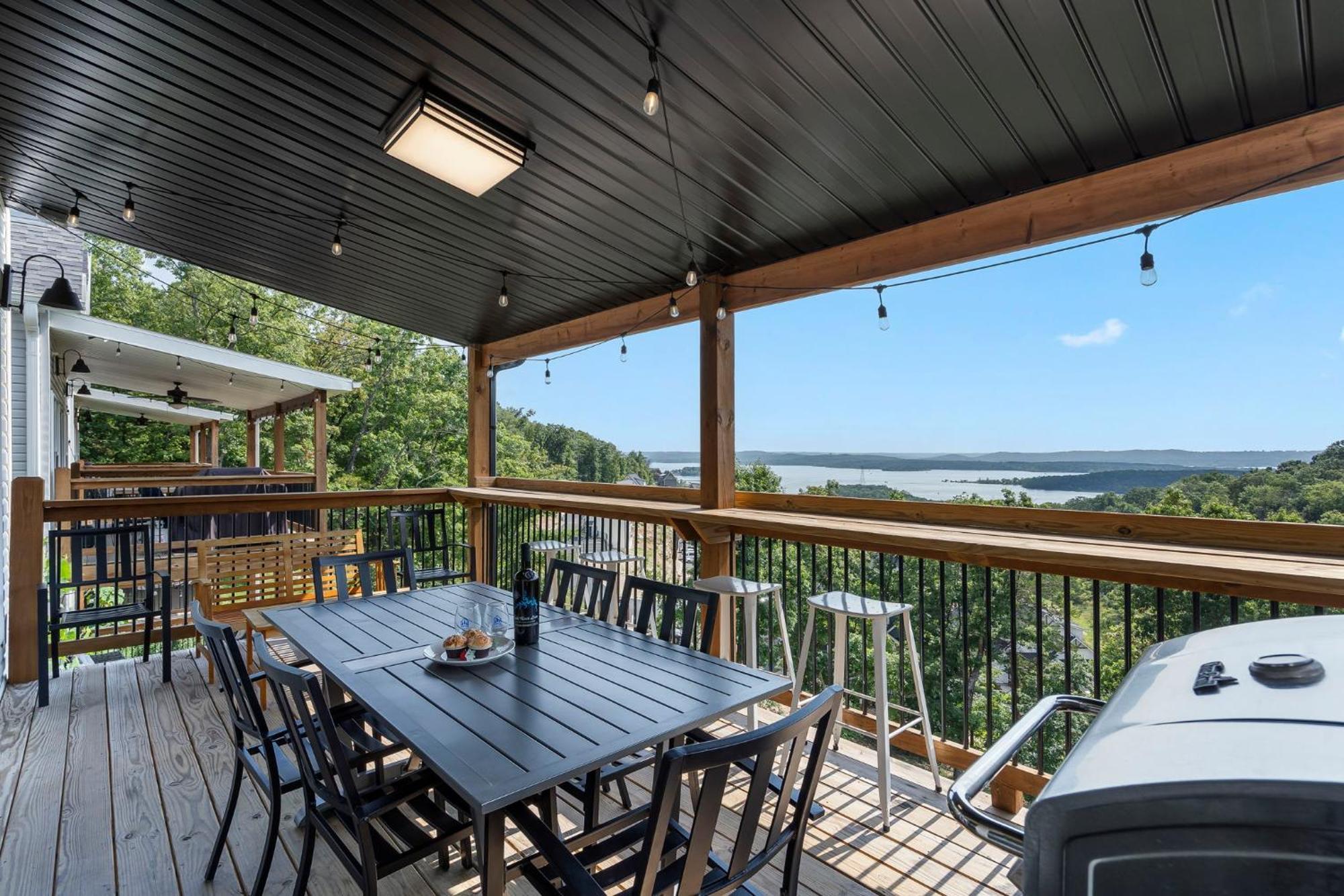 Holiday home Breathtaking Views-dog Friendly-$400 Of Free Tickets-high End Decor