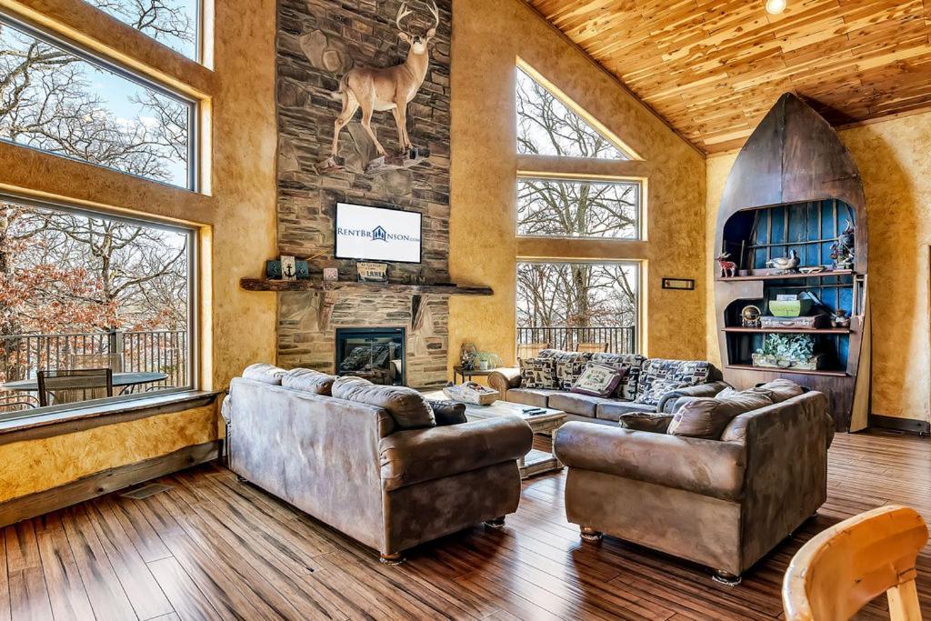 Worth The Wake Lodge Branson