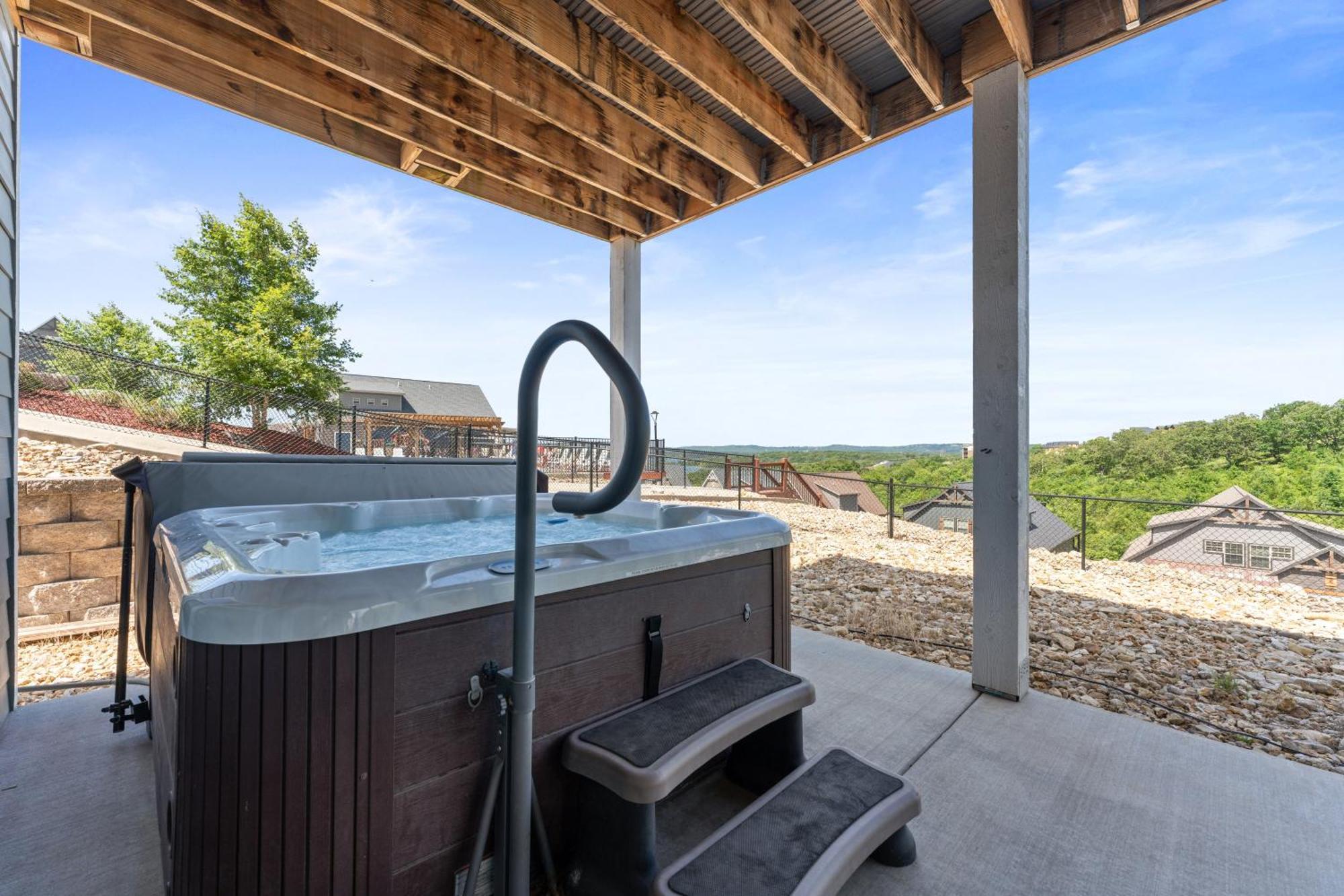 Cc115- Lakeside Landing Branson