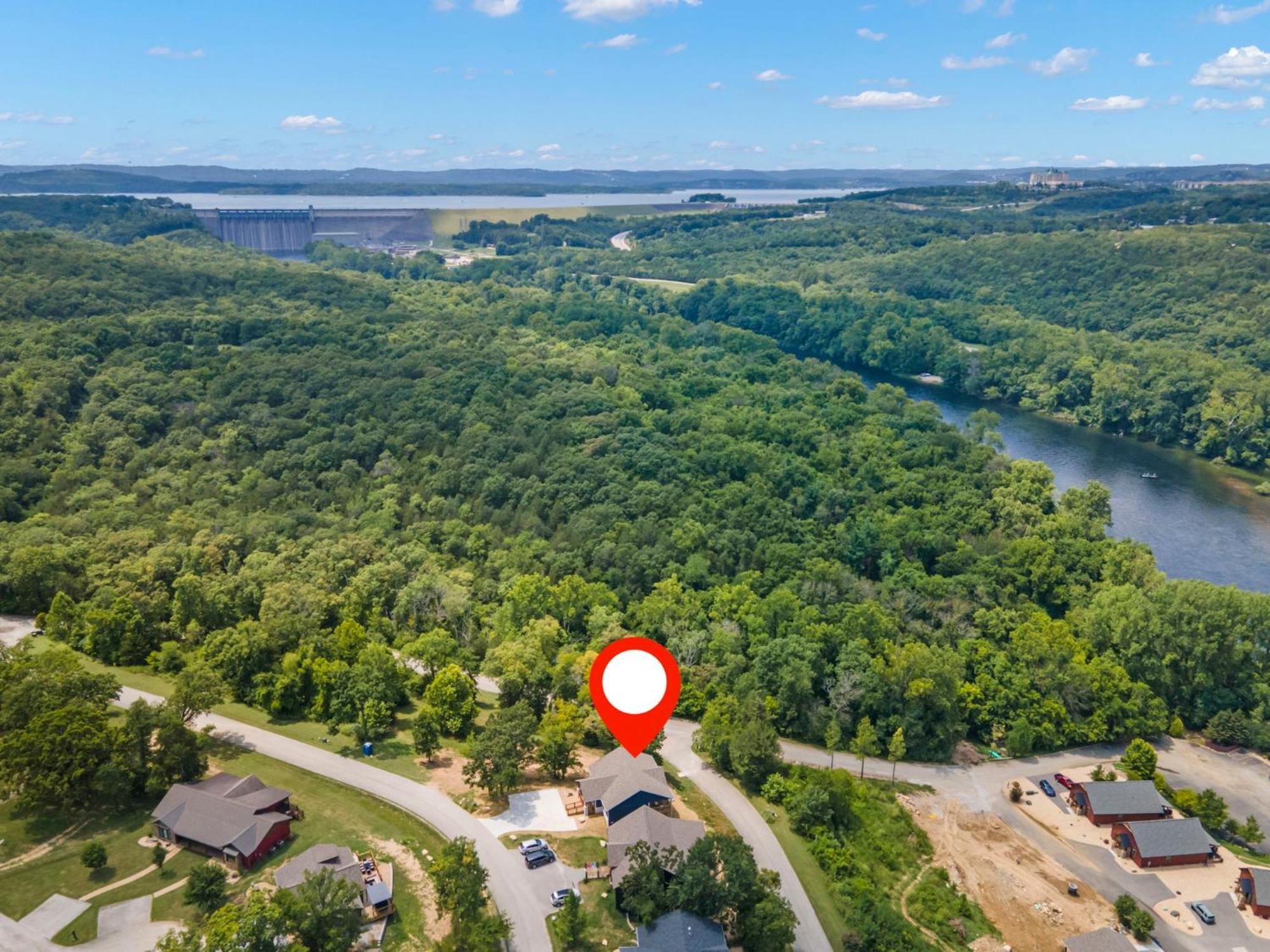 Private Hot Tub, New In Trophy Run, Cmty Outdoor Pool, Free Daily Tickets To Local Attractions! Holiday home Branson