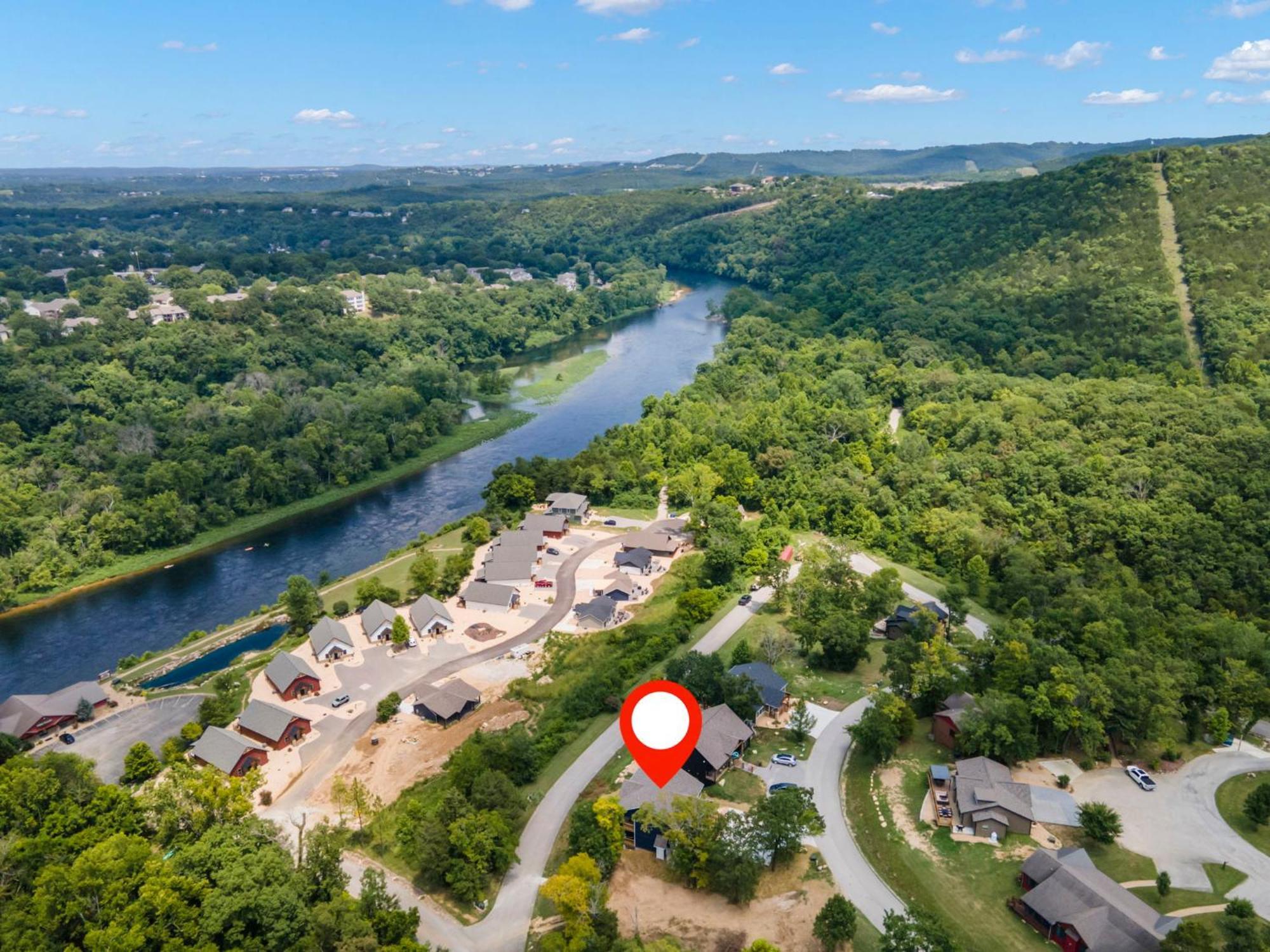 Private Hot Tub, New In Trophy Run, Cmty Outdoor Pool, Free Daily Tickets To Local Attractions! Holiday home Branson