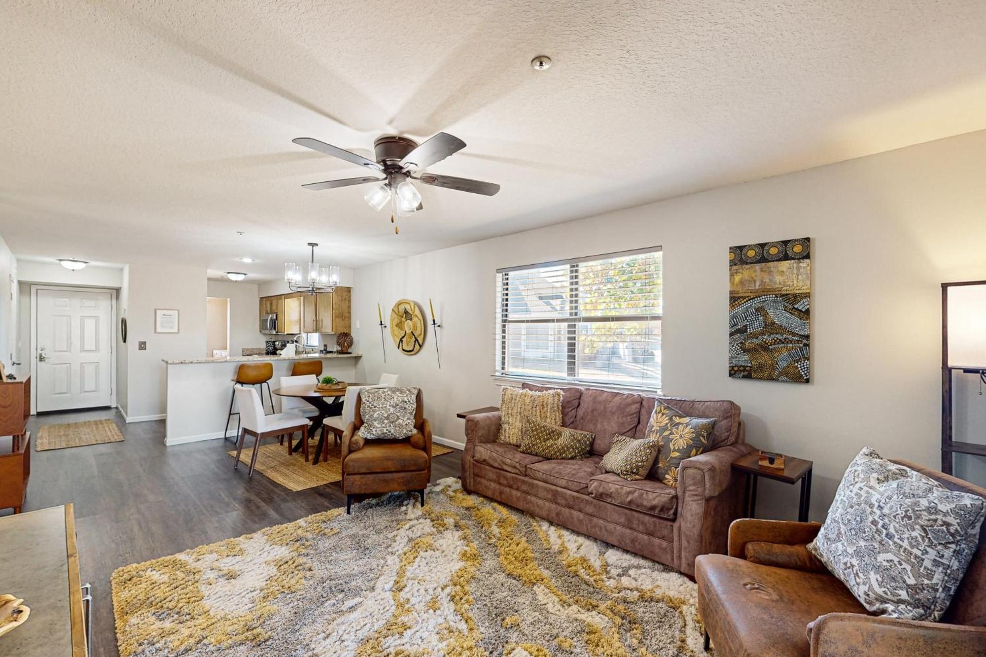 Apartment Pointe Royale Silver Linings