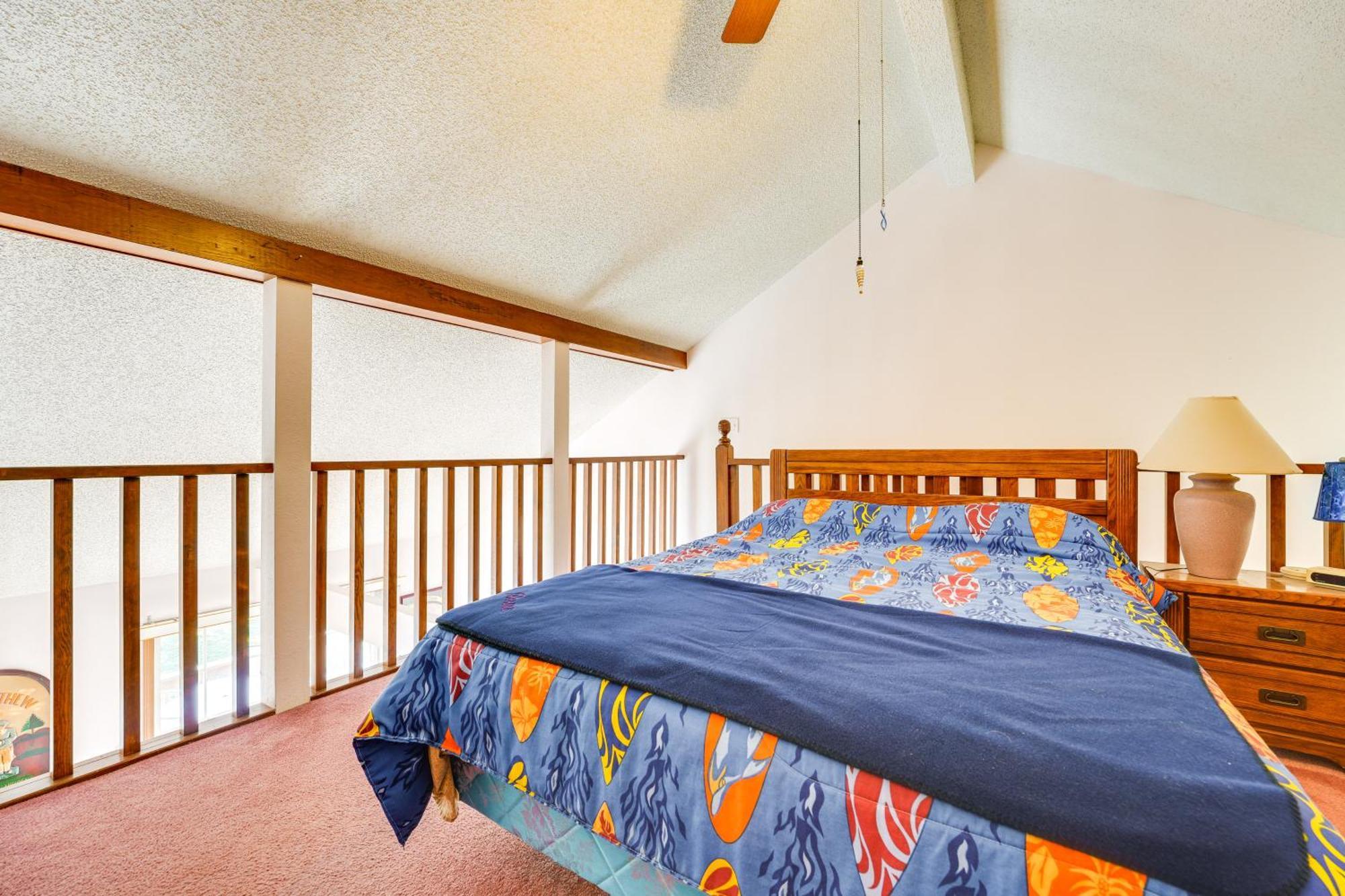 Cozy With Golf Course View In Branson! Apartment *