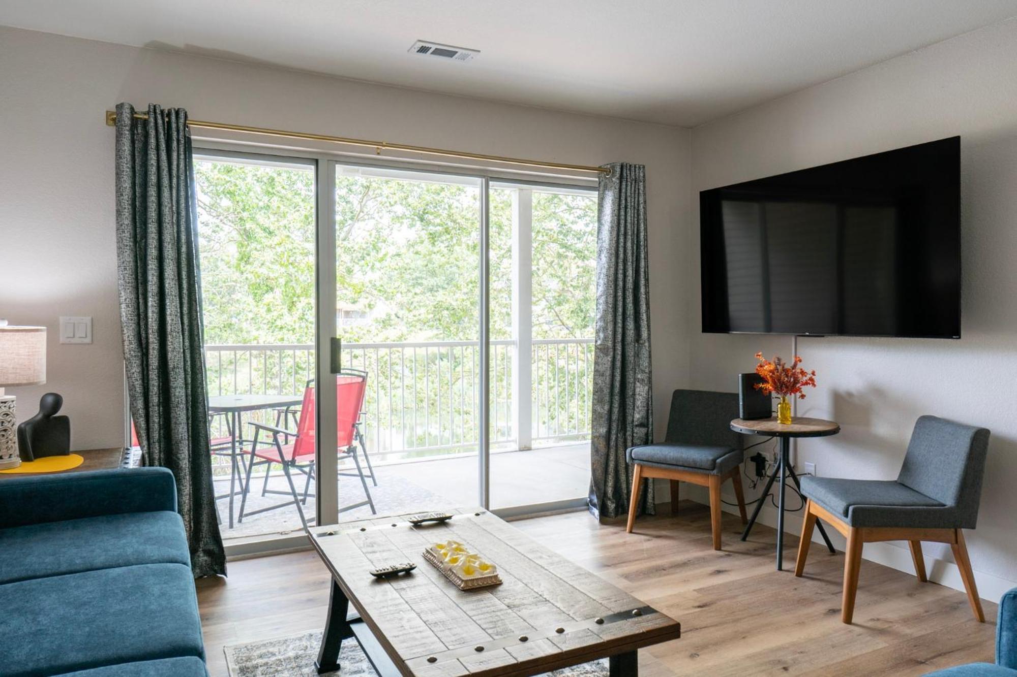 Apartment Walk-in - Pond View - Golf Nearby - Close To 76 Strip - Free Attraction Tickets - Gs34-15