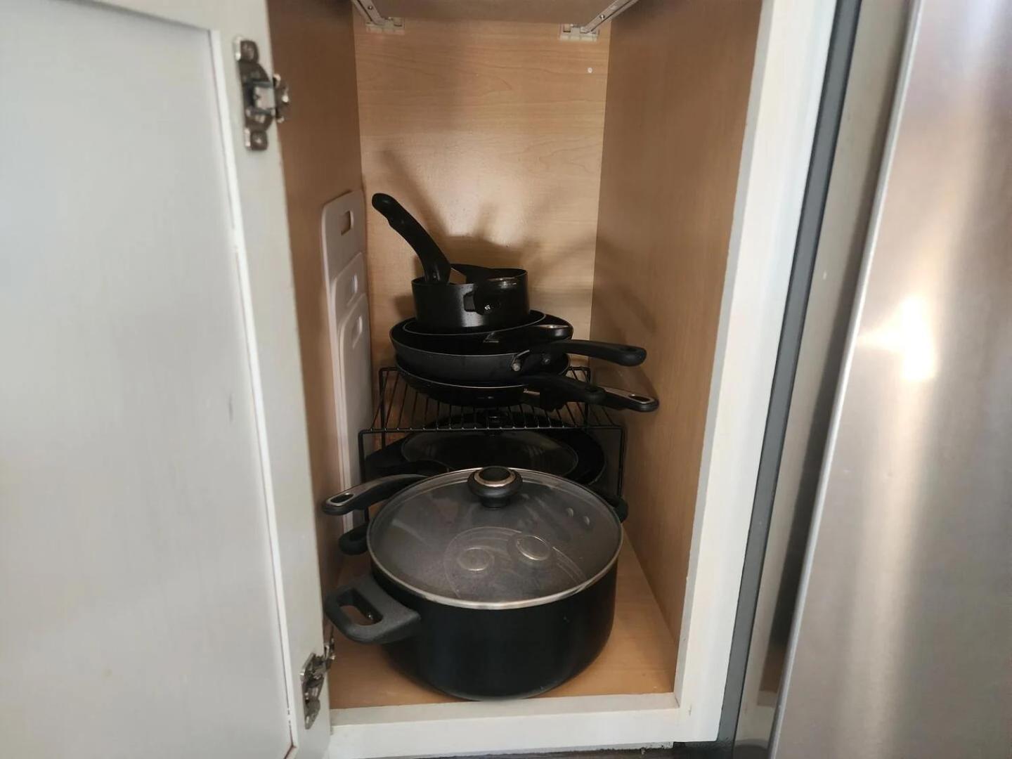 Apartment 2br Cozy - Centrally Located - Steps Required - Free Tickets Included
