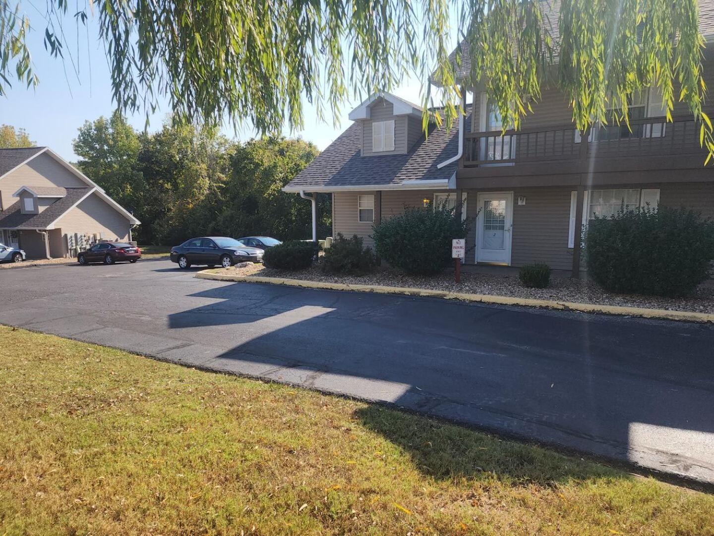 Apartment 2br Cozy - Centrally Located - Steps Required - Free Tickets Included Branson