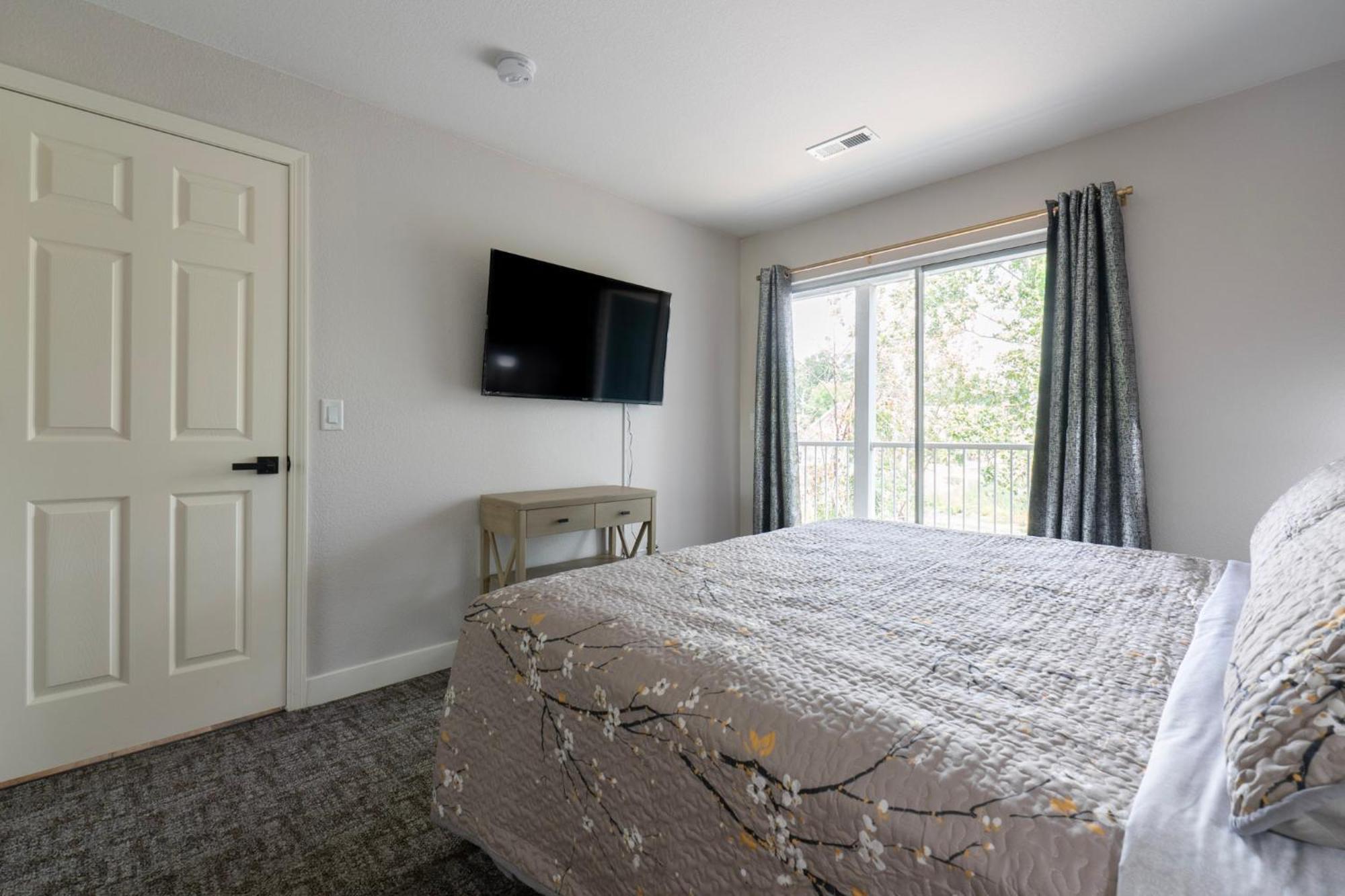 Walk-in - Pond View - Golf Nearby - Close To 76 Strip - Free Attraction Tickets - Gs34-15 Apartment *