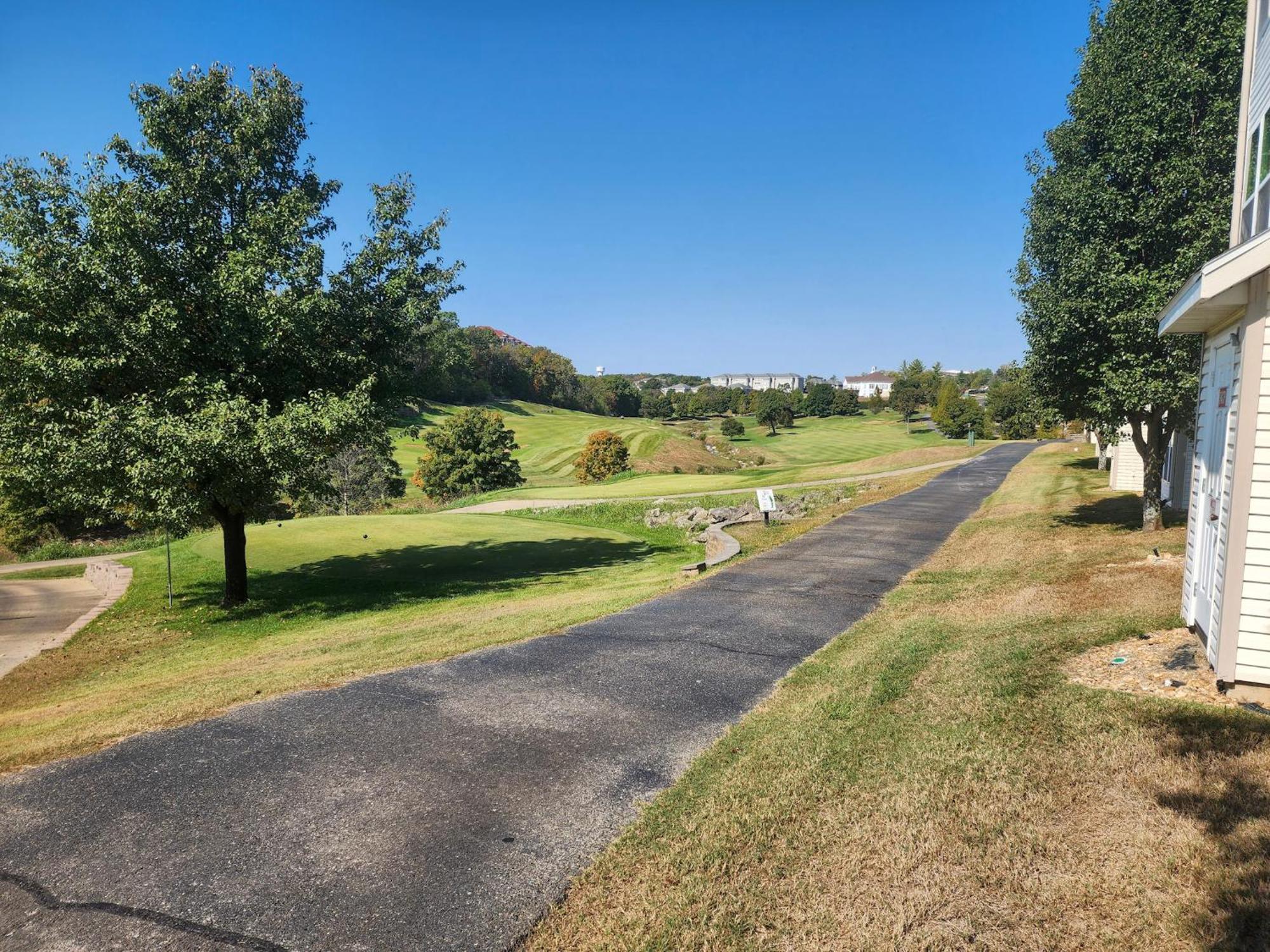 Golf Course View - Centrally Located - Free Attraction Tickets Included - Stairs Required - Fw7-1 *