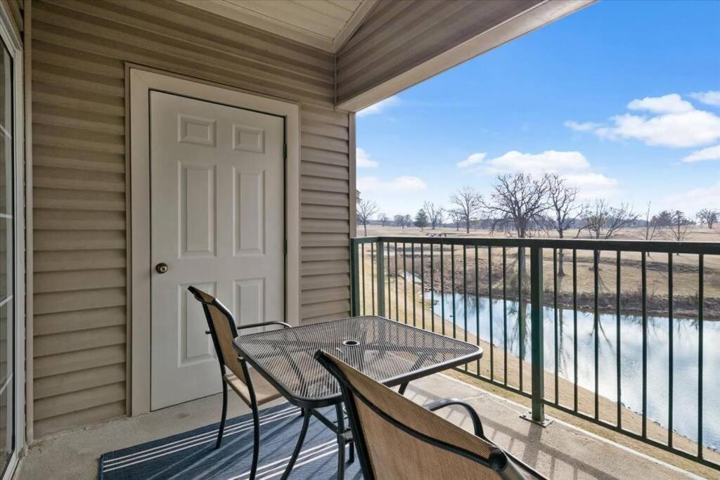 Apartment Penthouse On Golf Course. Close To Landing! *