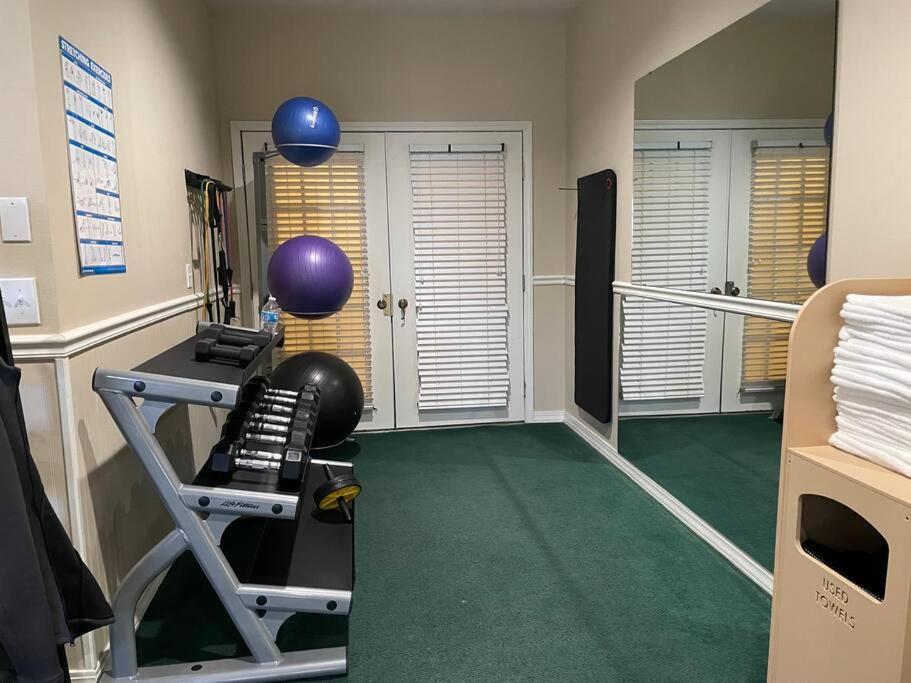 Apartment Penthouse On Golf Course. Close To Landing! Branson