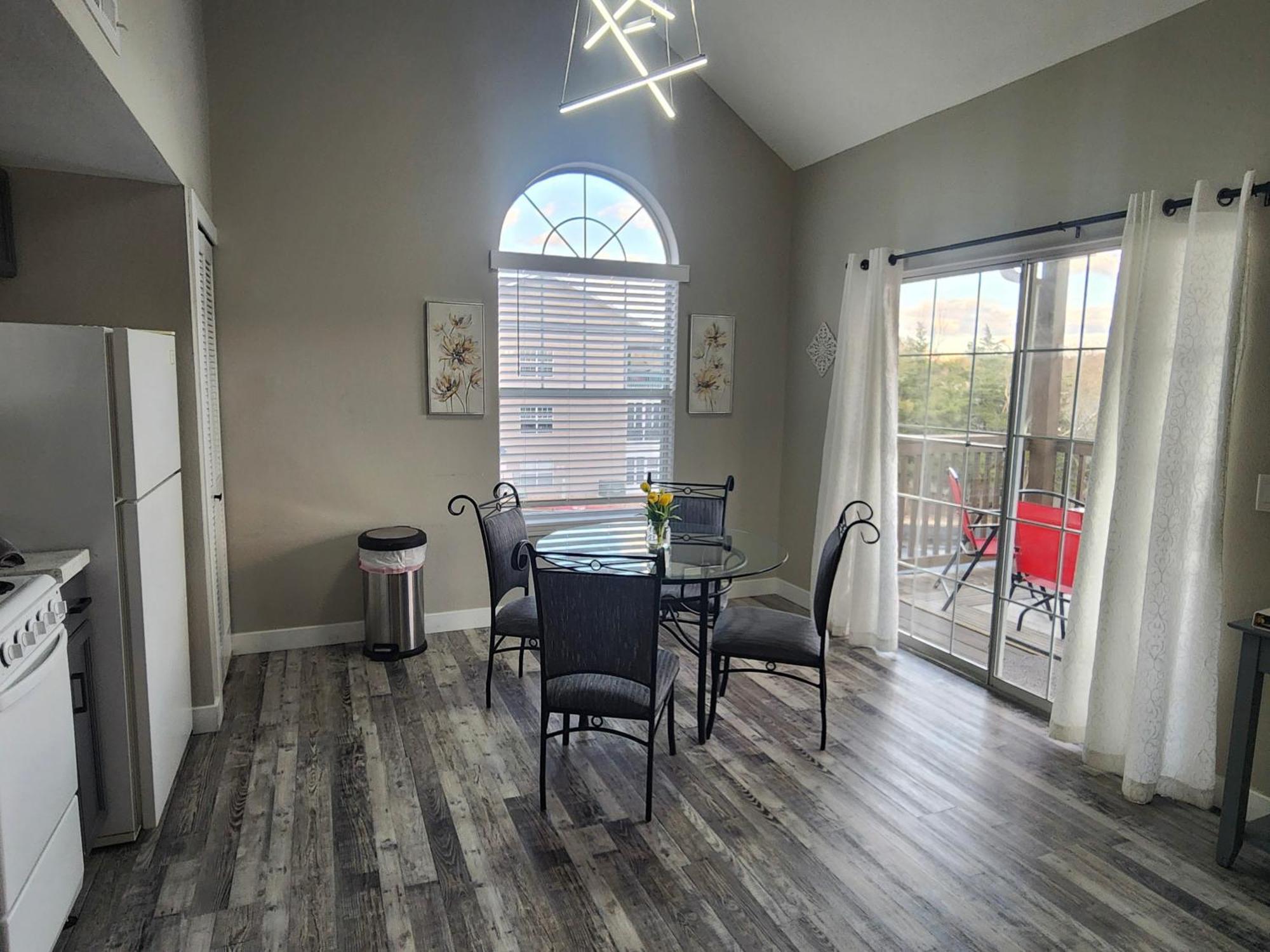 2br Cozy - Centrally Located - Free Tickets Included - Fc 53-5 Apartment *