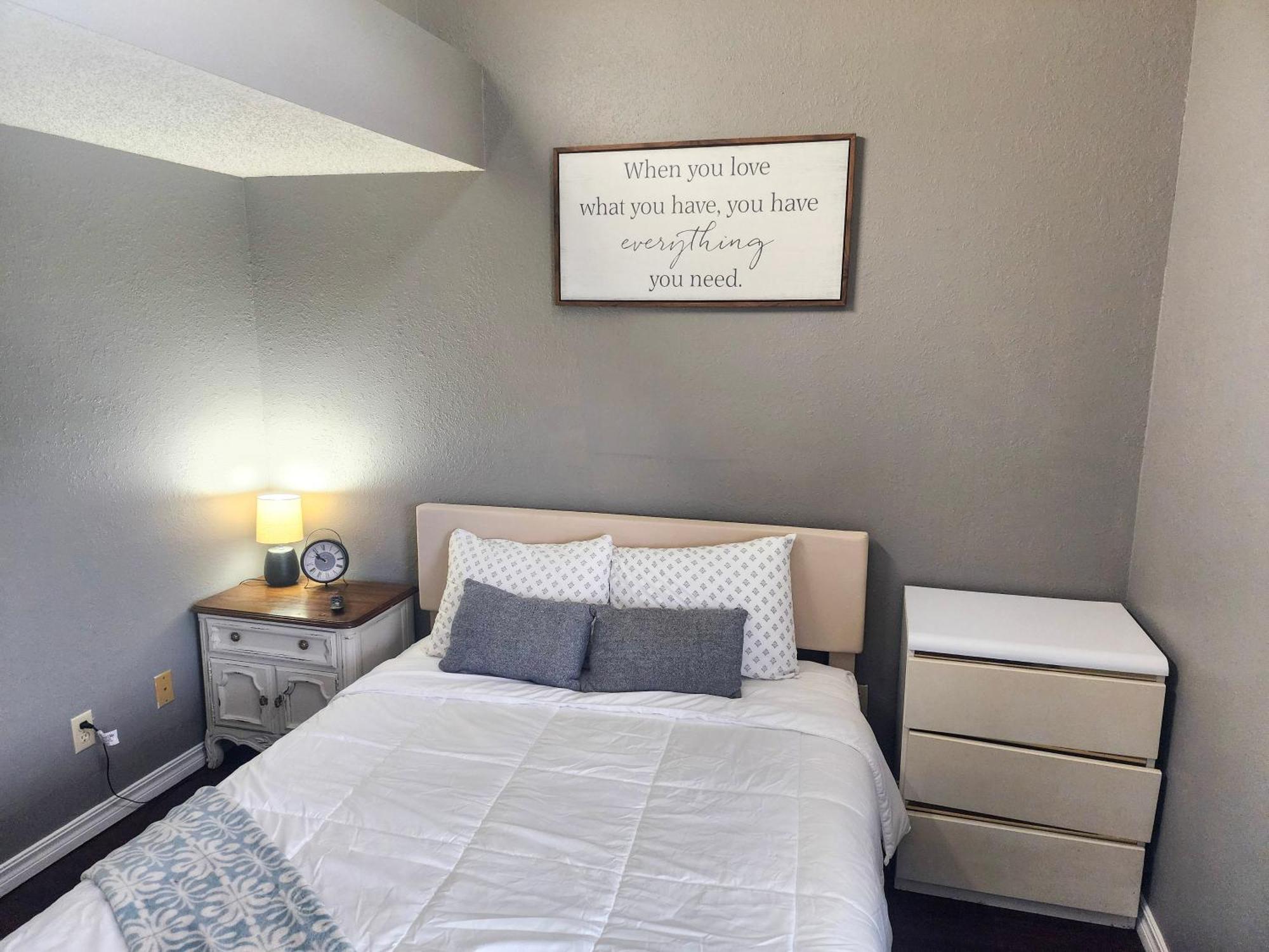 2br Cozy - Centrally Located - Stairs Required - Free Tickets Included - Fc1-5 Apartment