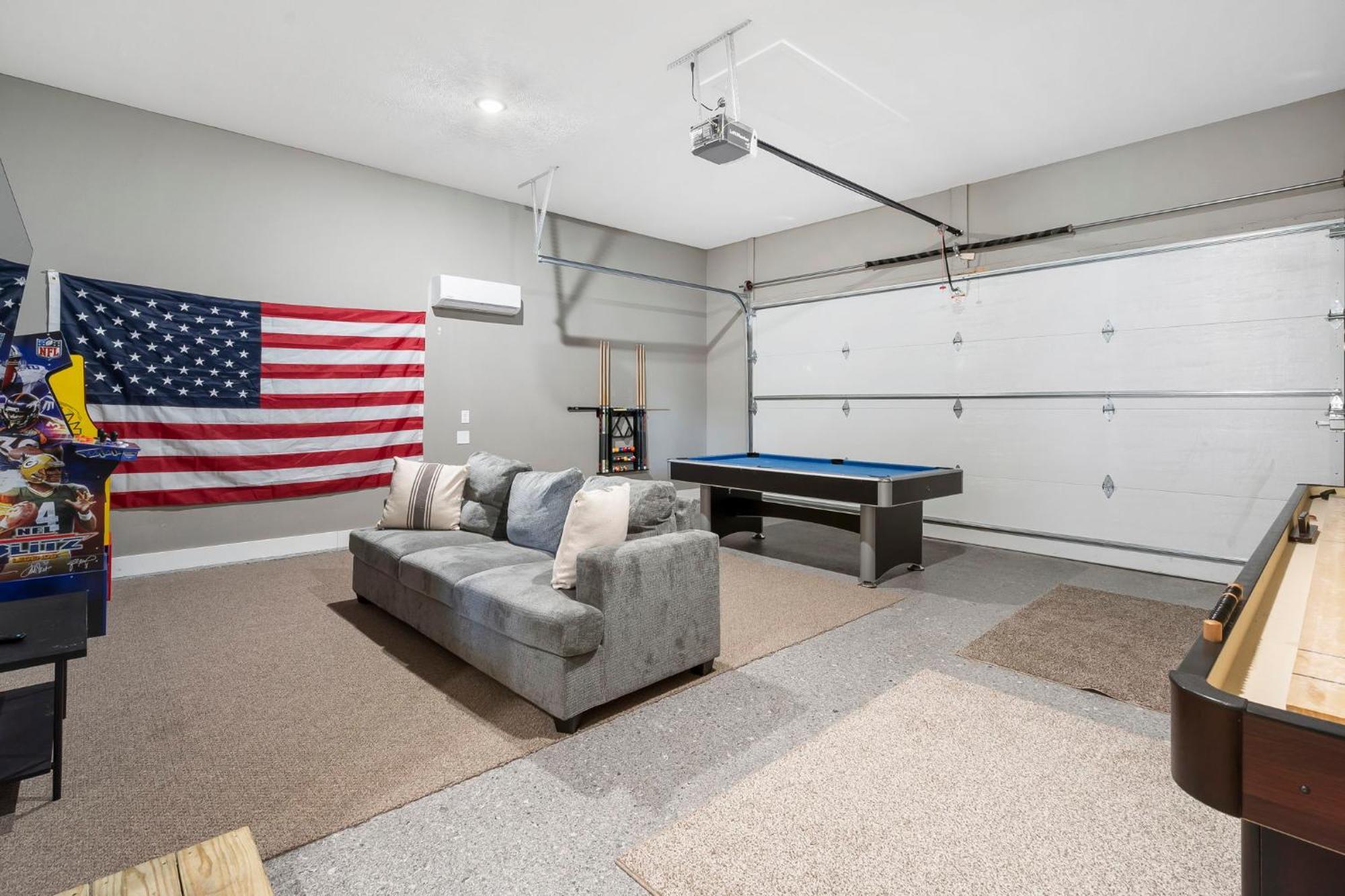 Lodge Billiards, Arcades, Peaceful Oasis, 400 Of Daily Attraction Tickets! *