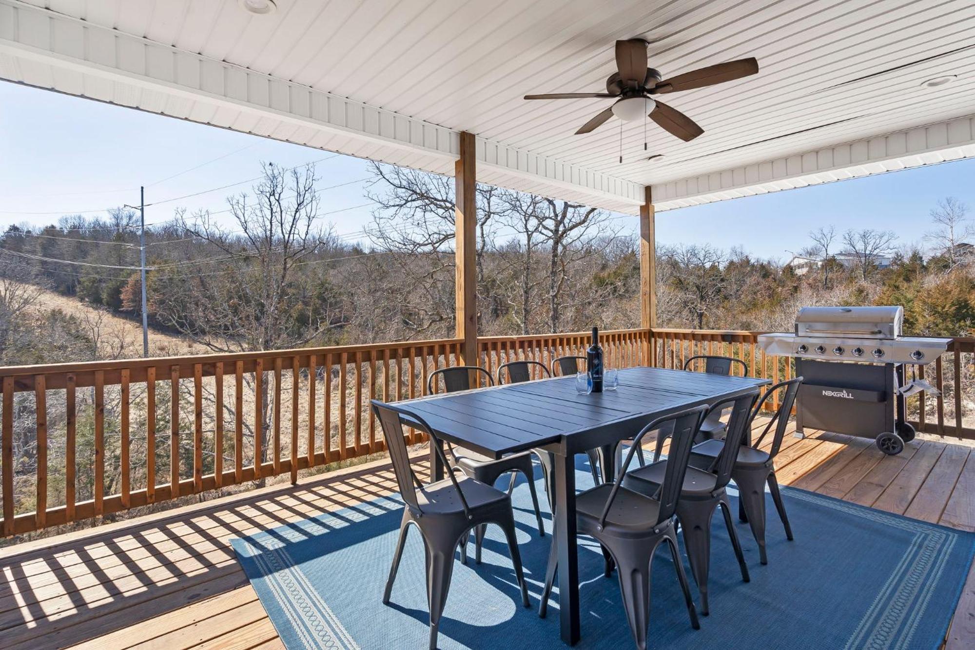 Lodge Billiards, Arcades, Peaceful Oasis, 400 Of Daily Attraction Tickets! Branson