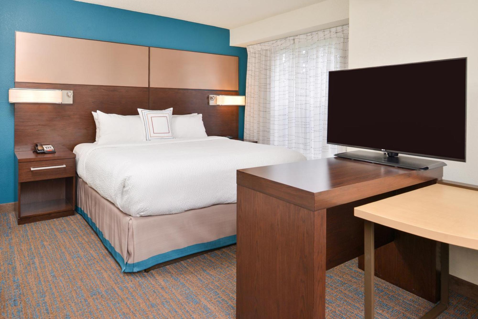 By Marriott Hotel 3*