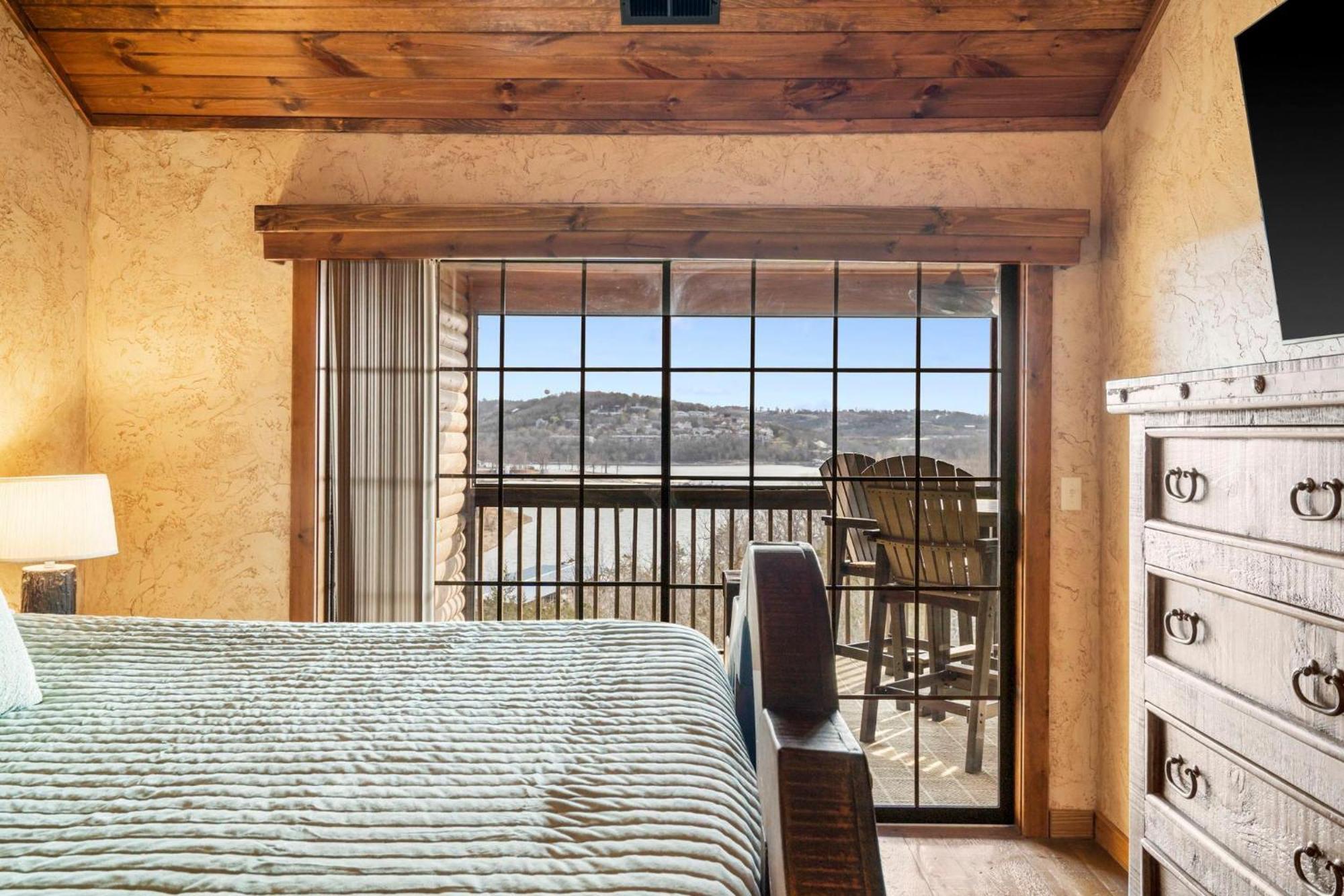 2br Village At Indian Point 1512 Near Sdc - Free Tickets Daily Up To $500 Holiday home Branson
