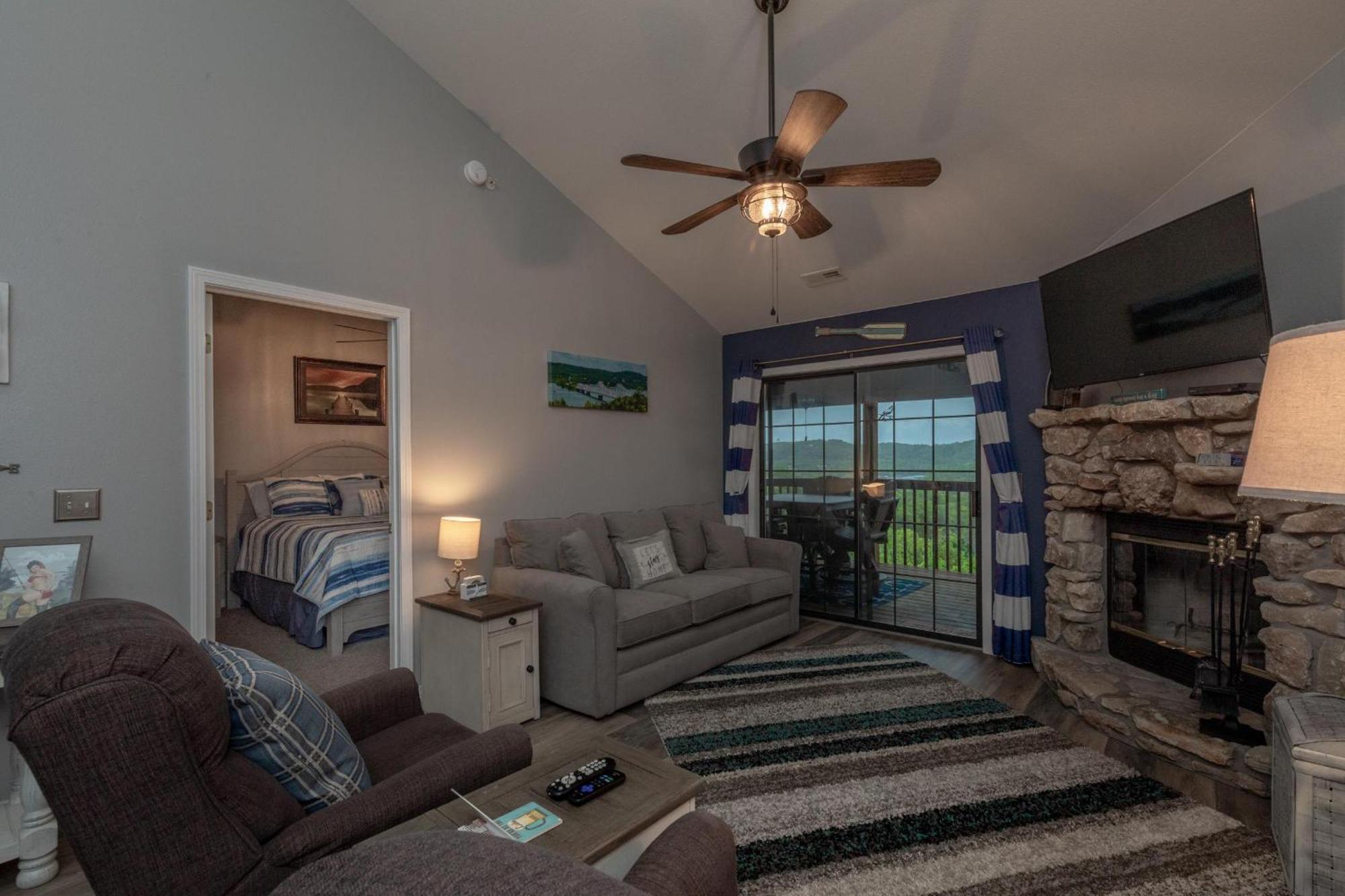Holiday home 2br Village At Indian Point 1212 Near Sdc - Free Tickets Daily Up To $500 Branson
