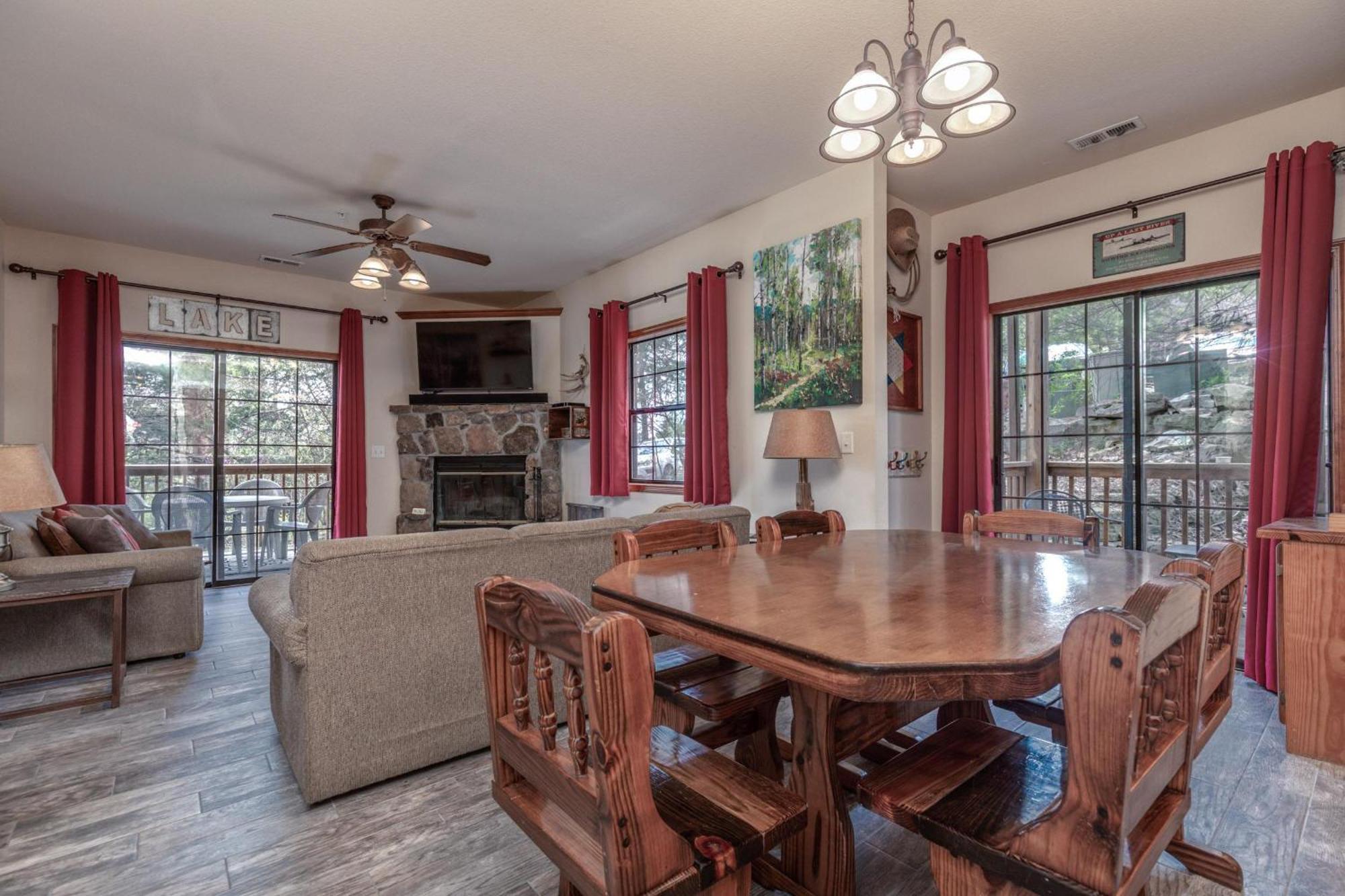 2br Village At Indian Point 2004 Near Sdc - Free Tickets Daily Up To $500 Branson