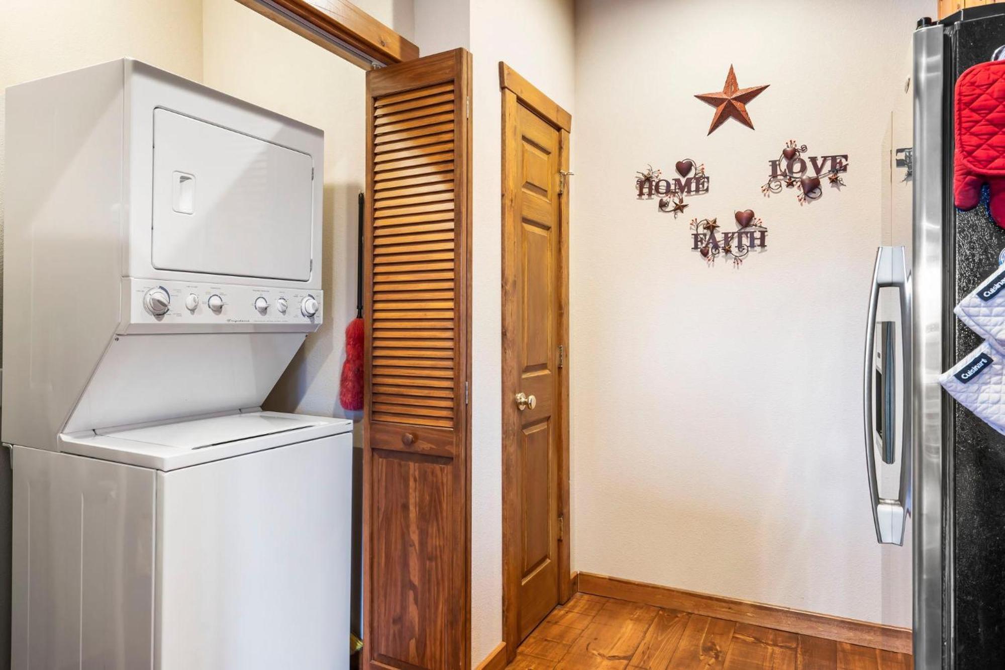 2br Village At Indian Point 1605 Near Sdc - Free Tickets Daily Up To $500 Holiday home Branson