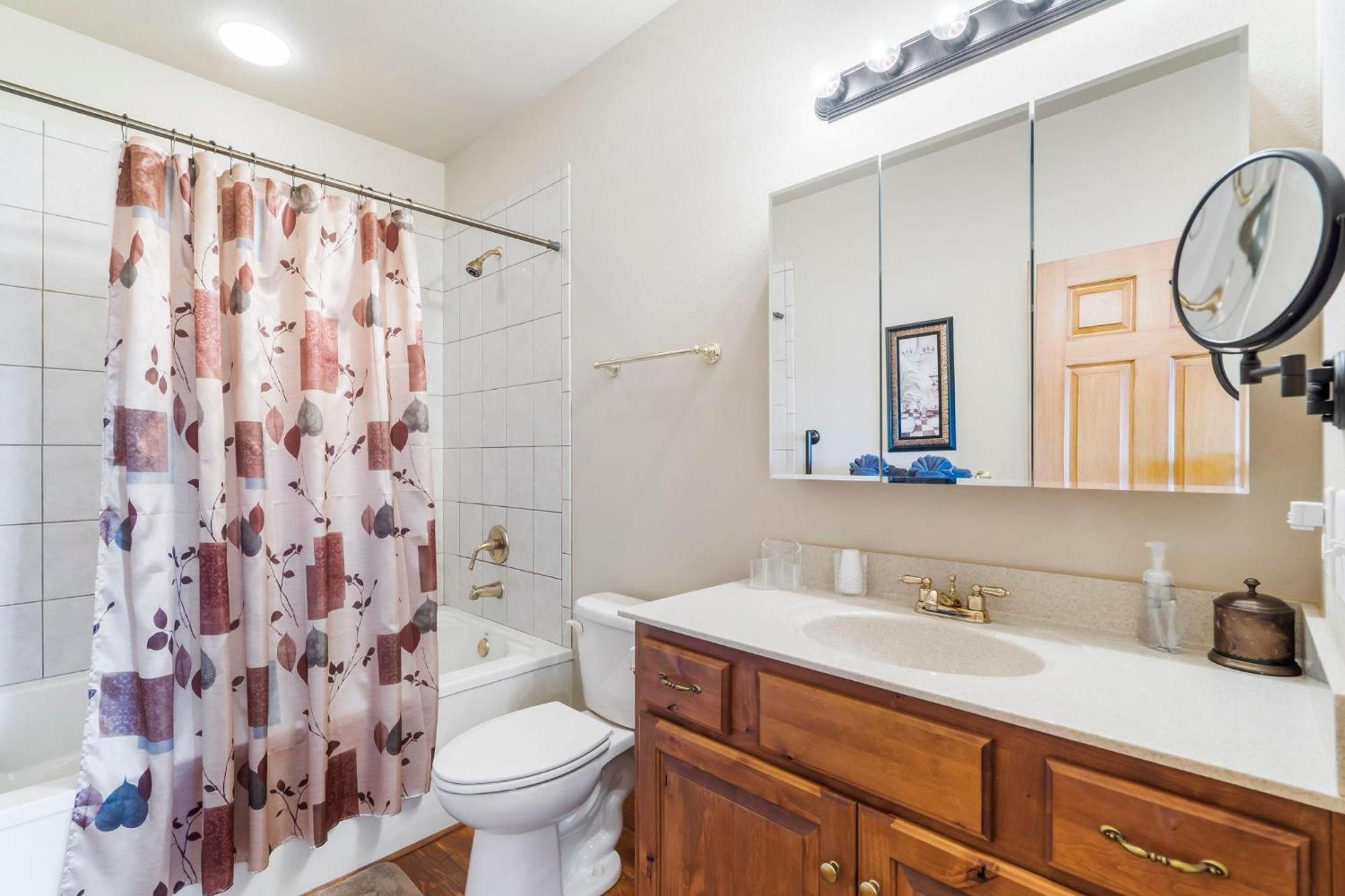 Holiday home 2br Village At Indian Point 1605 Near Sdc - Free Tickets Daily Up To $500 Branson