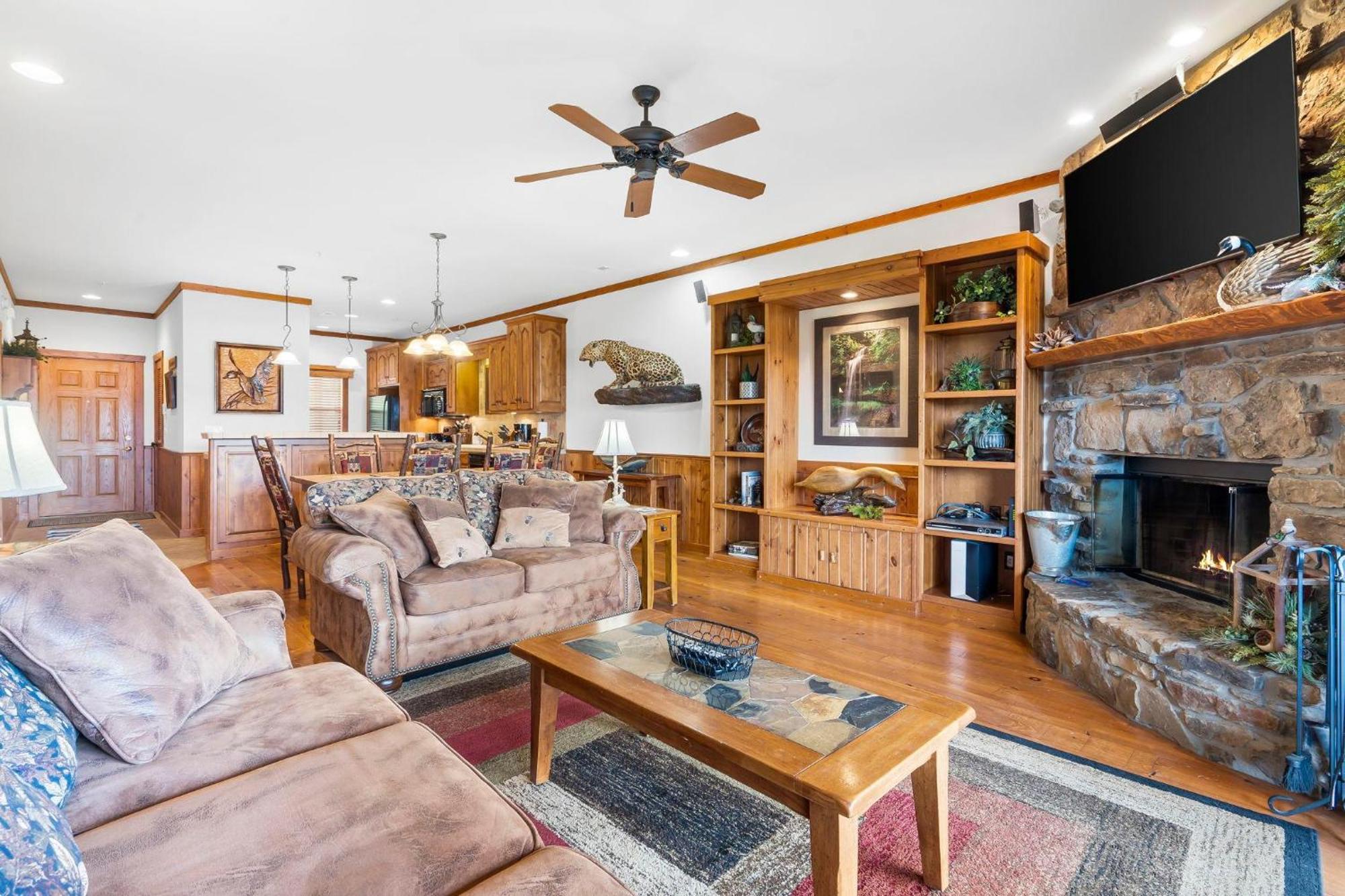 2br Village At Indian Point 1607 Near Sdc - Free Tickets Daily Up To $500 * Branson