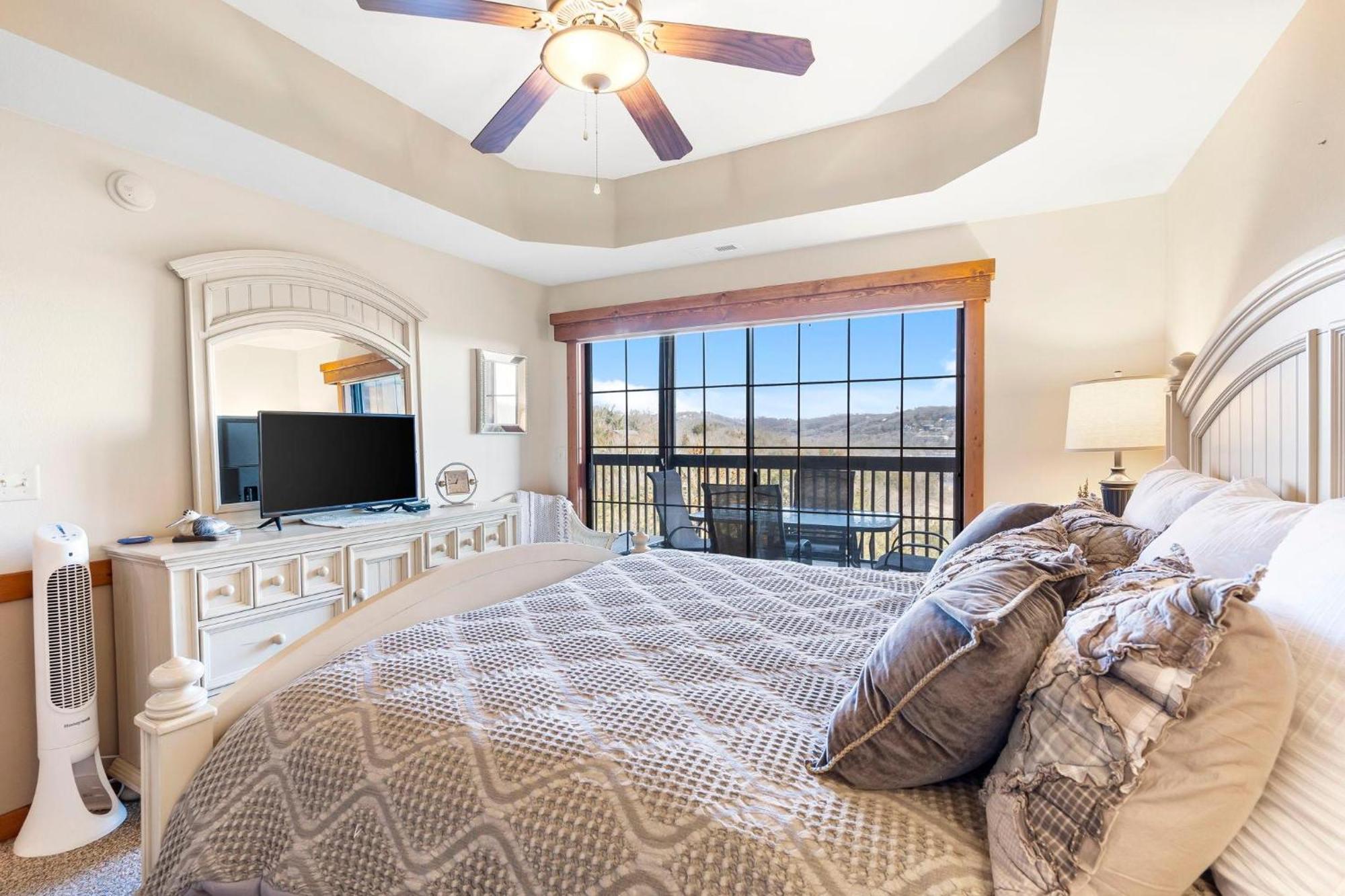 2br Village At Indian Point 1607 Near Sdc - Free Tickets Daily Up To $500 Branson