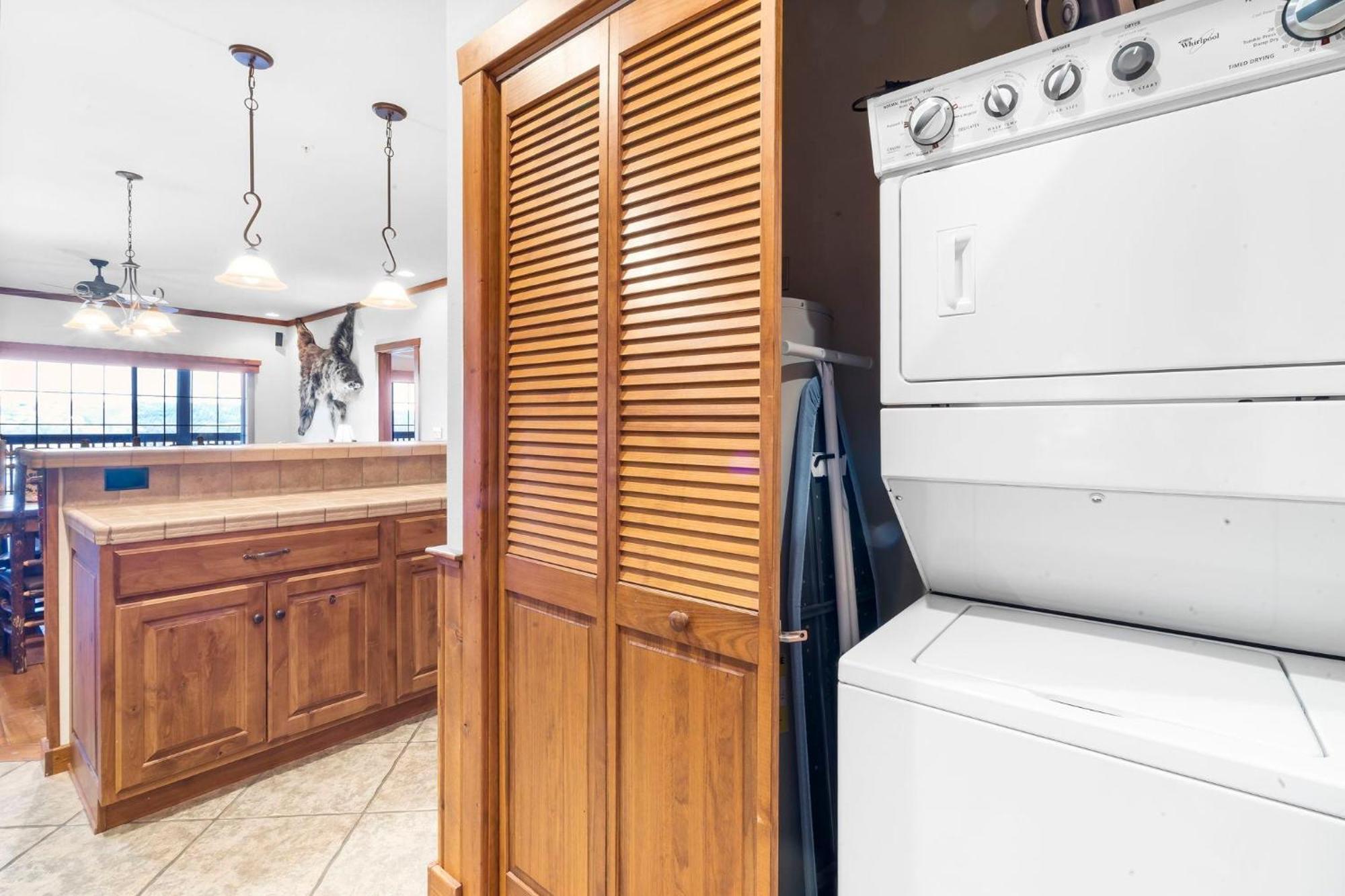 2br Village At Indian Point 1607 Near Sdc - Free Tickets Daily Up To $500 Holiday home Branson