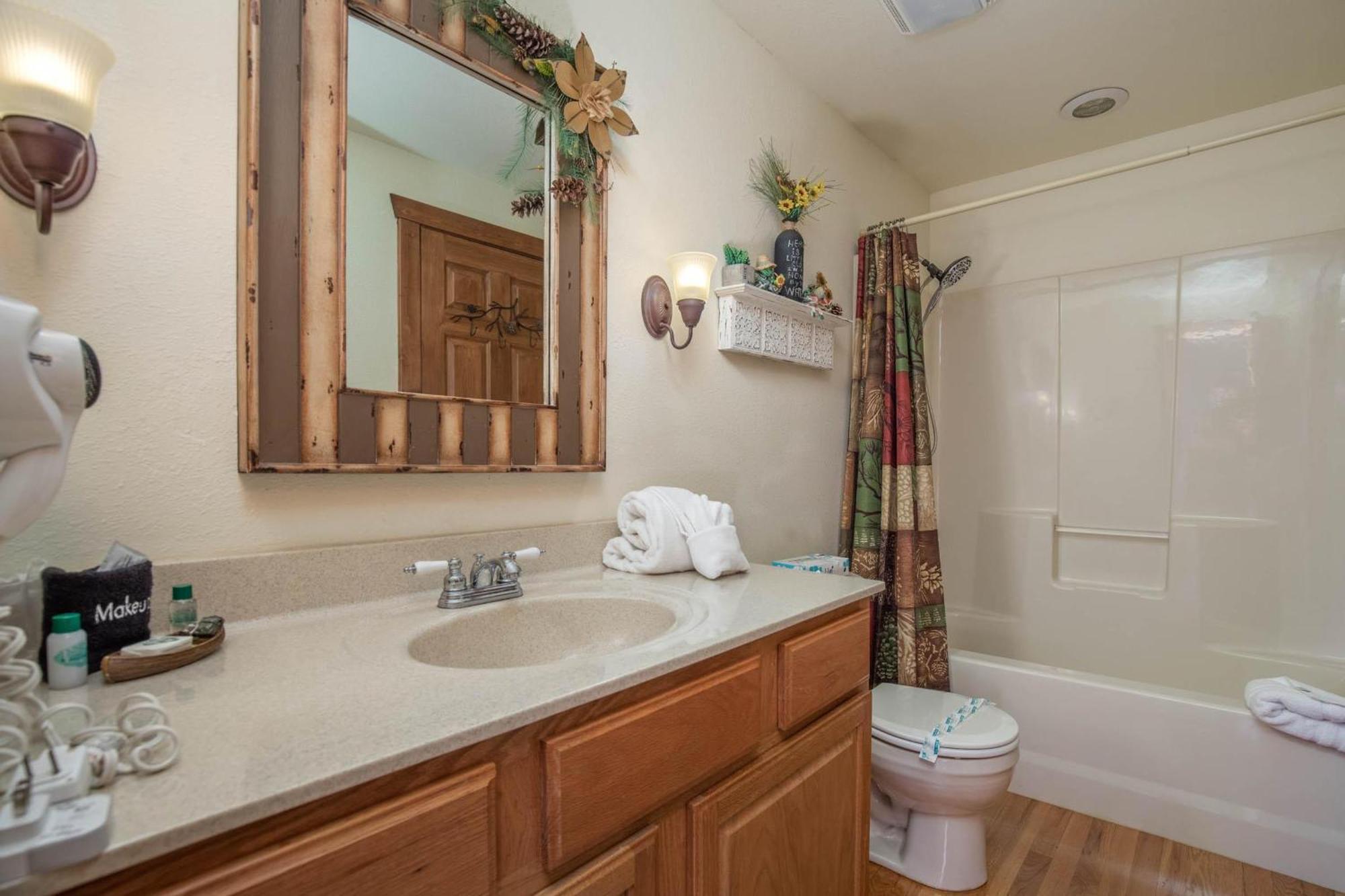2br Village At Indian Point 2006 Near Sdc - Free Tickets Daily Up To $500 Branson