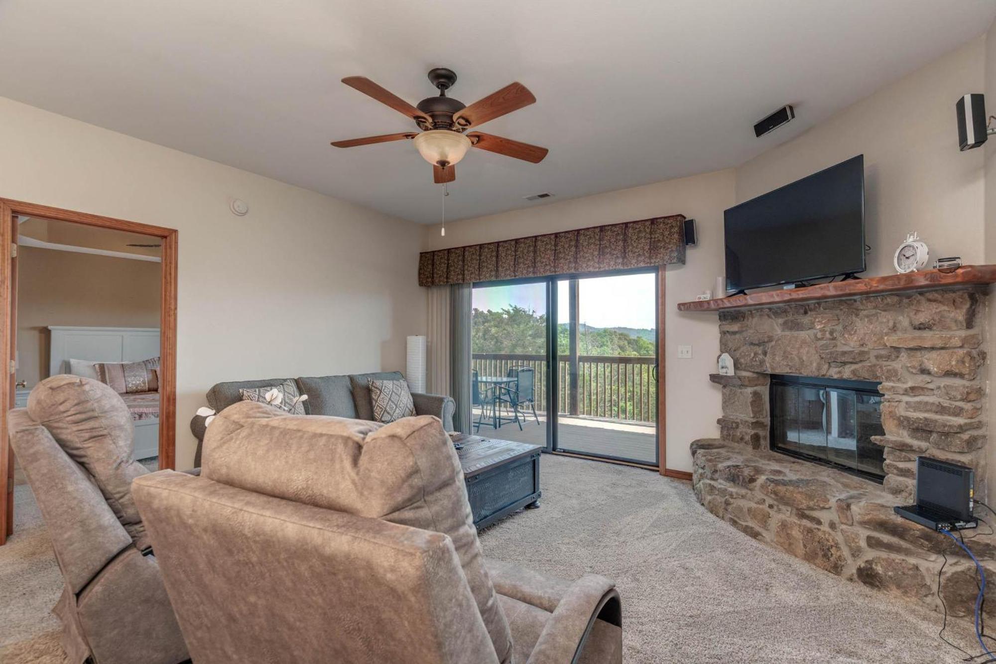 2br Village At Indian Point 1604 Near Sdc - Free Tickets Daily Up To $500 Branson
