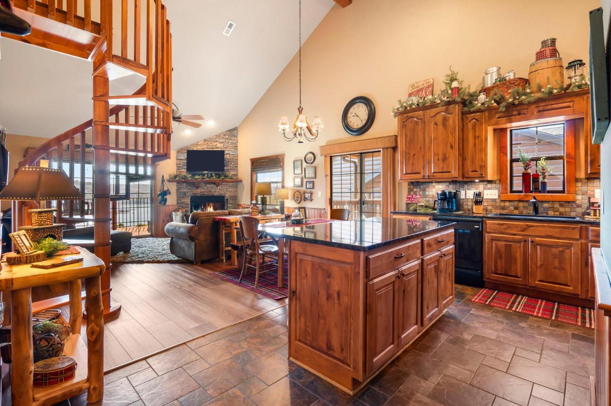 Holiday home 2br+loft Village At Indian Point 1712 Near Sdc -free Tickets Daily Up To $500