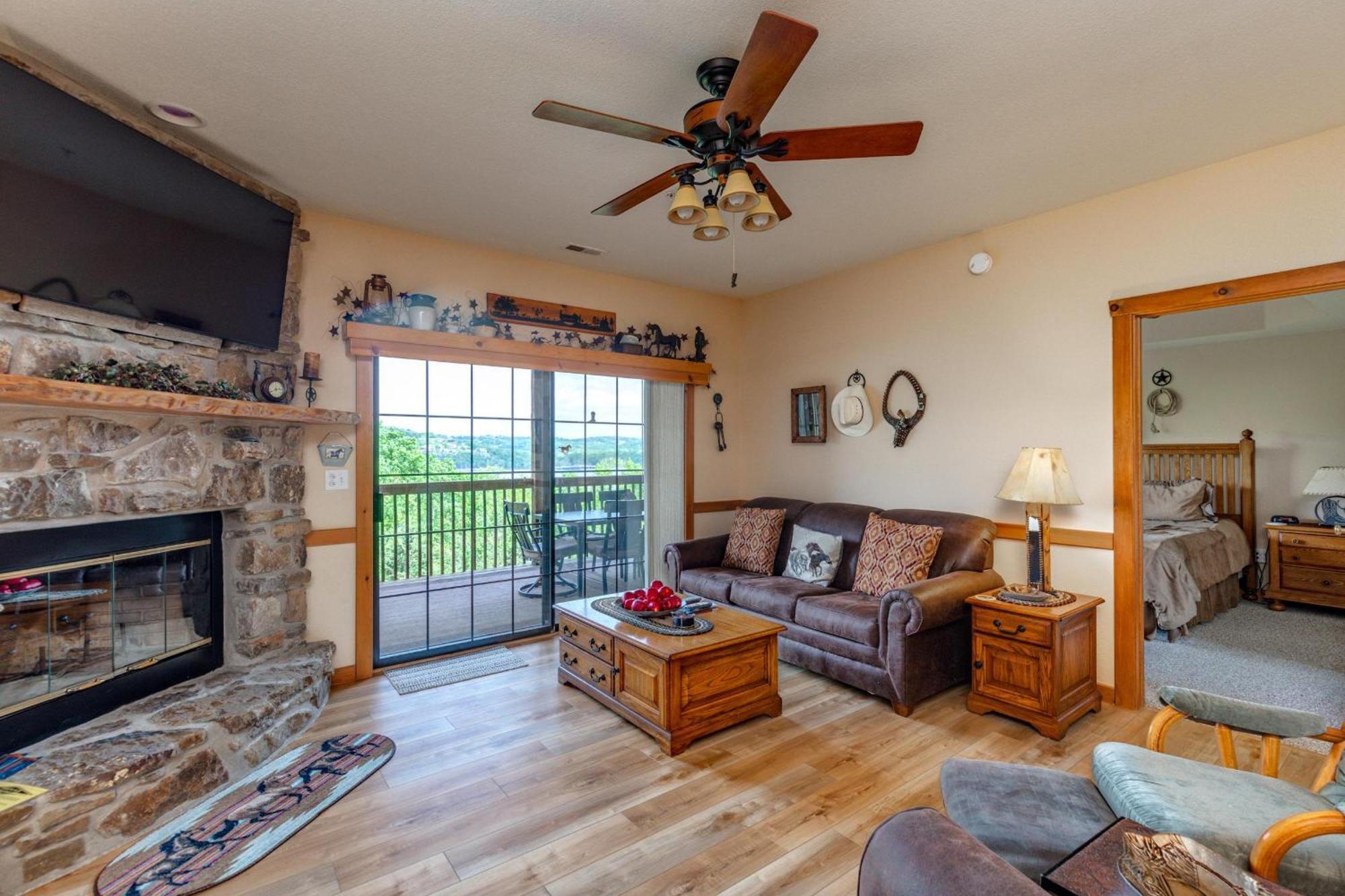 Holiday home 2br Village At Indian Point 1807 Near Sdc - Free Tickets Daily Up To $500 Branson