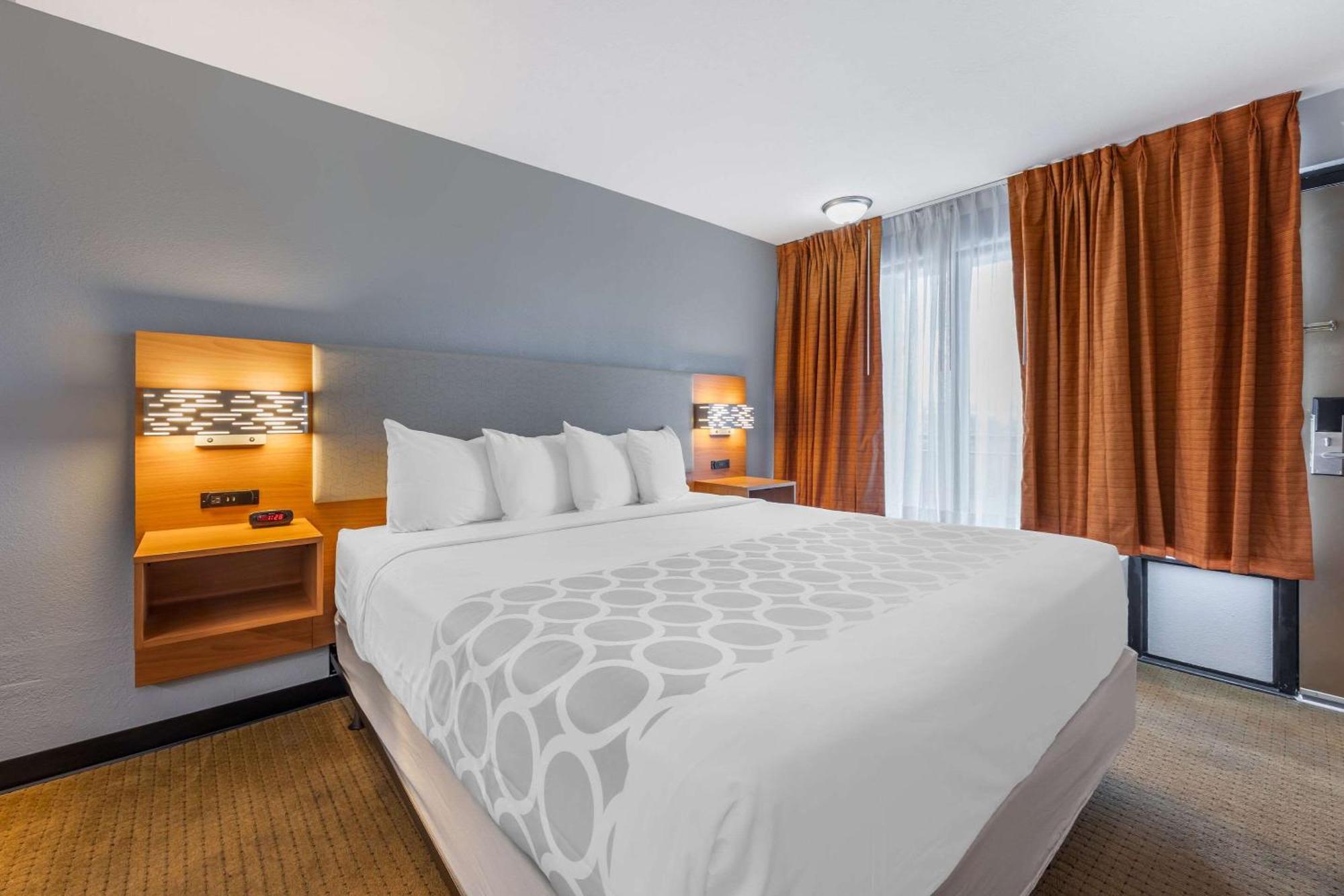 Suburban On The Strip 2* Branson