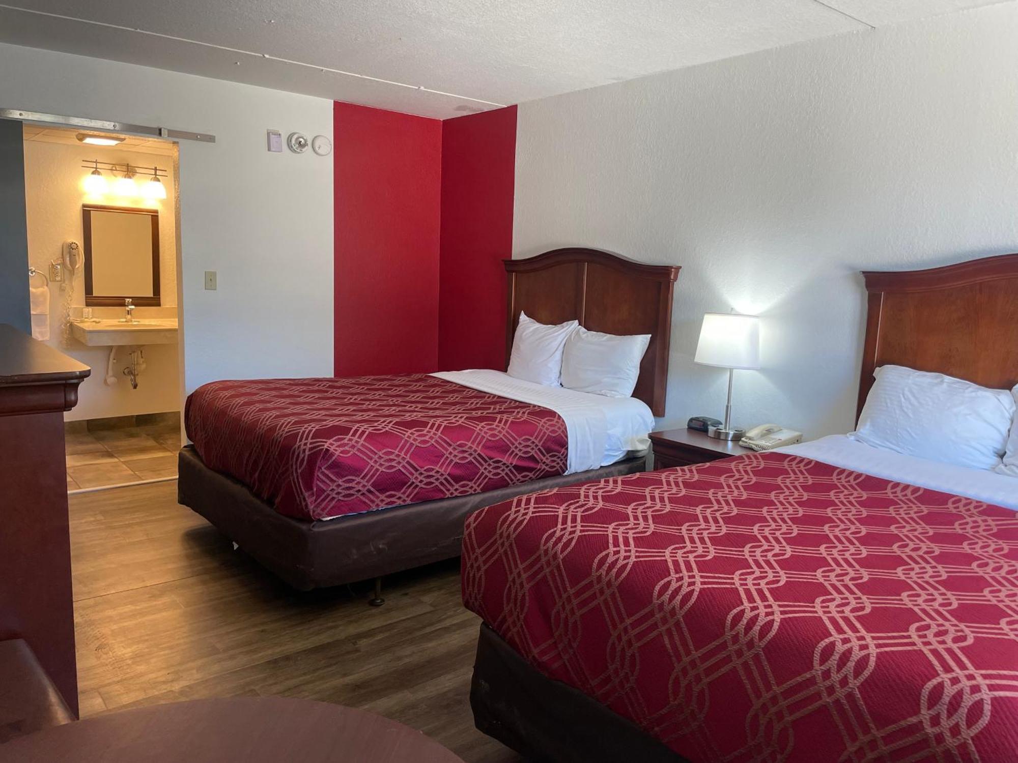 Ramada By Wyndham Theatre District *