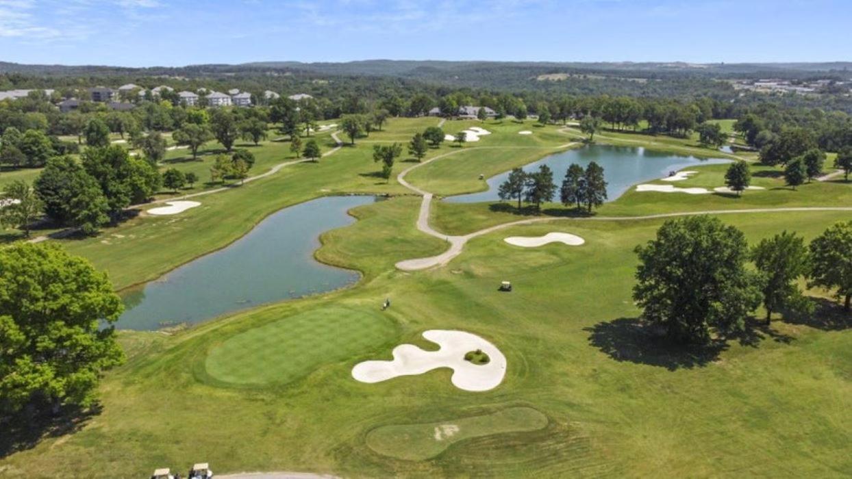 Luxurious At Hills - Beautifully Updated And Affordable - Family Amenities - No Steps Apartment Branson