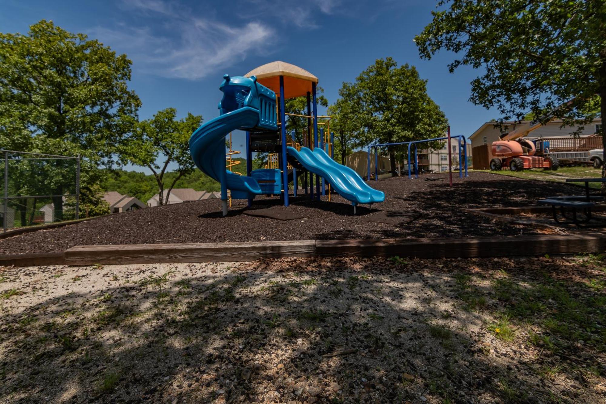 Ozark Vista Apartment