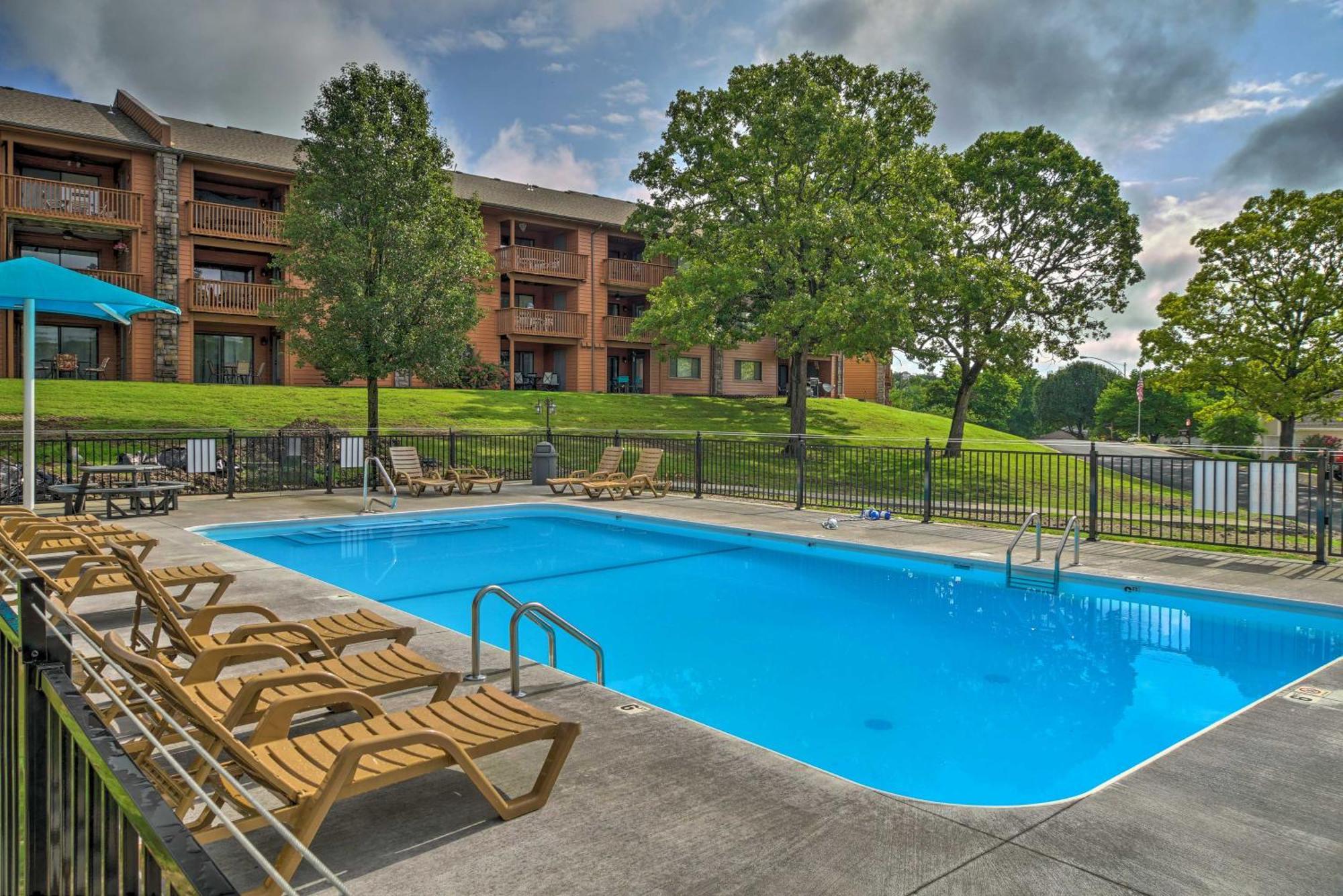 With On-site Golf Course Access! * Branson