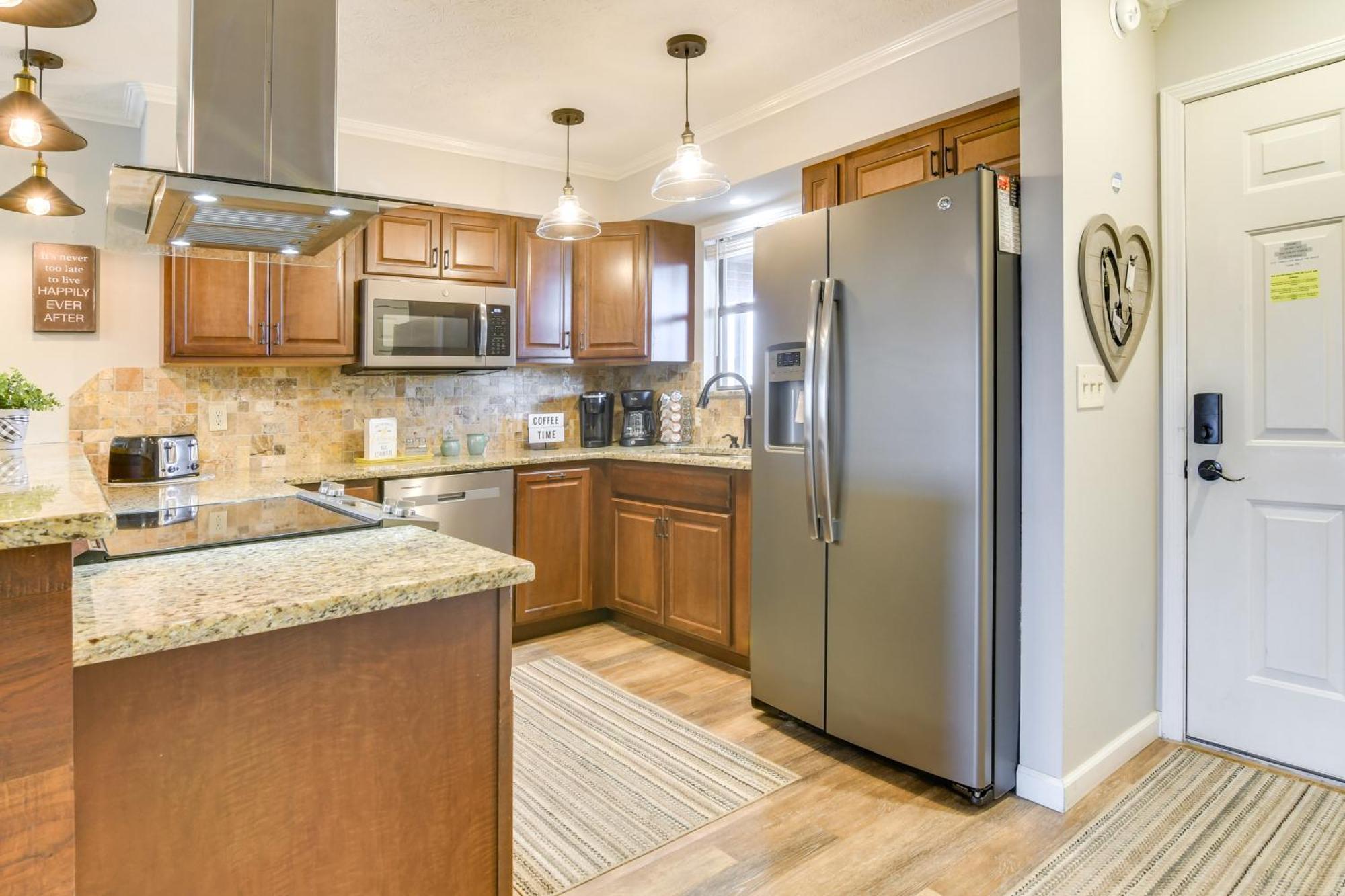 With On-site Golf Course Access! Branson