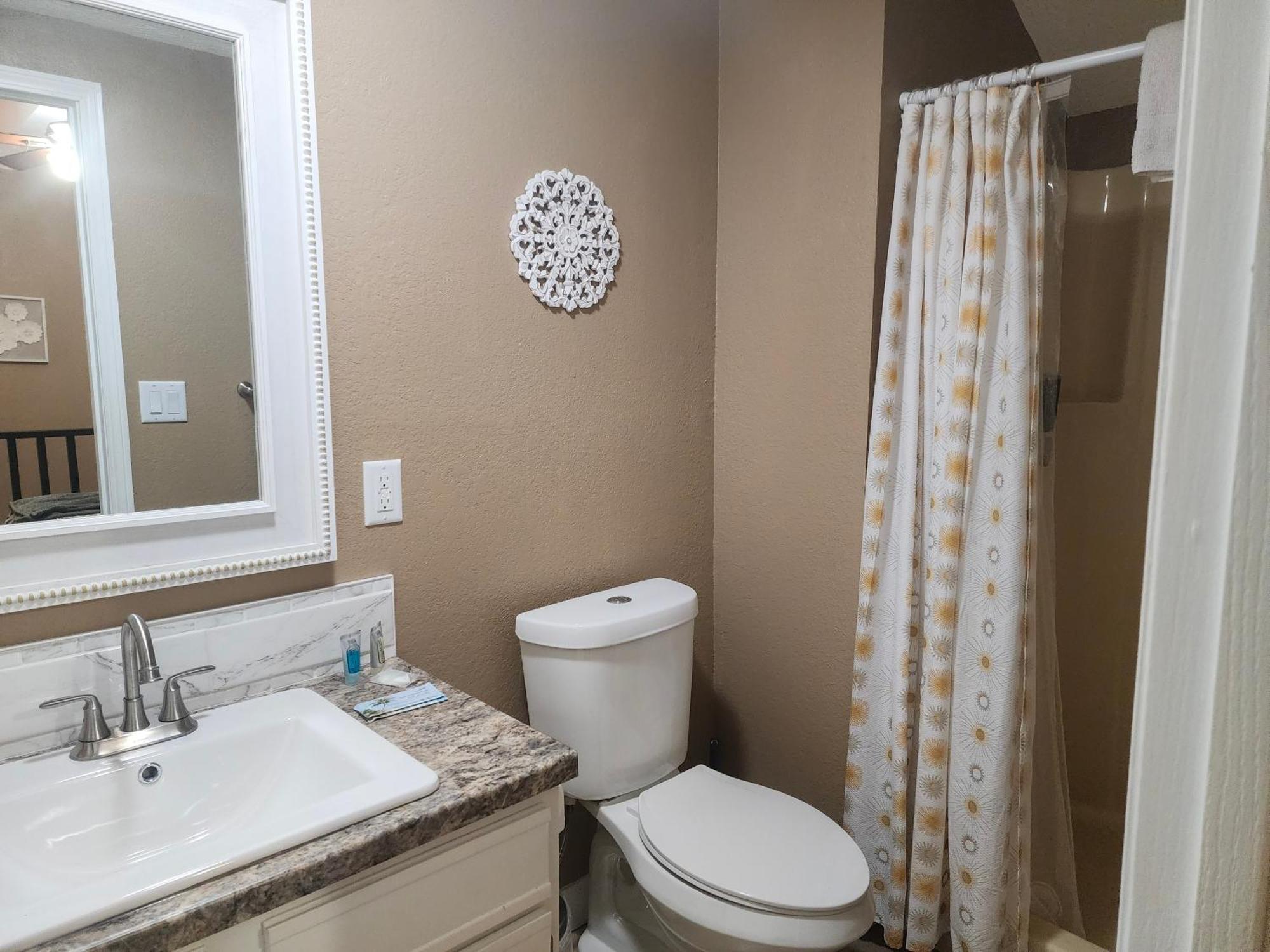 2br Cozy - Centrally Located - Free Activities Included - Stairs Required - Fc27-6 Apartment *