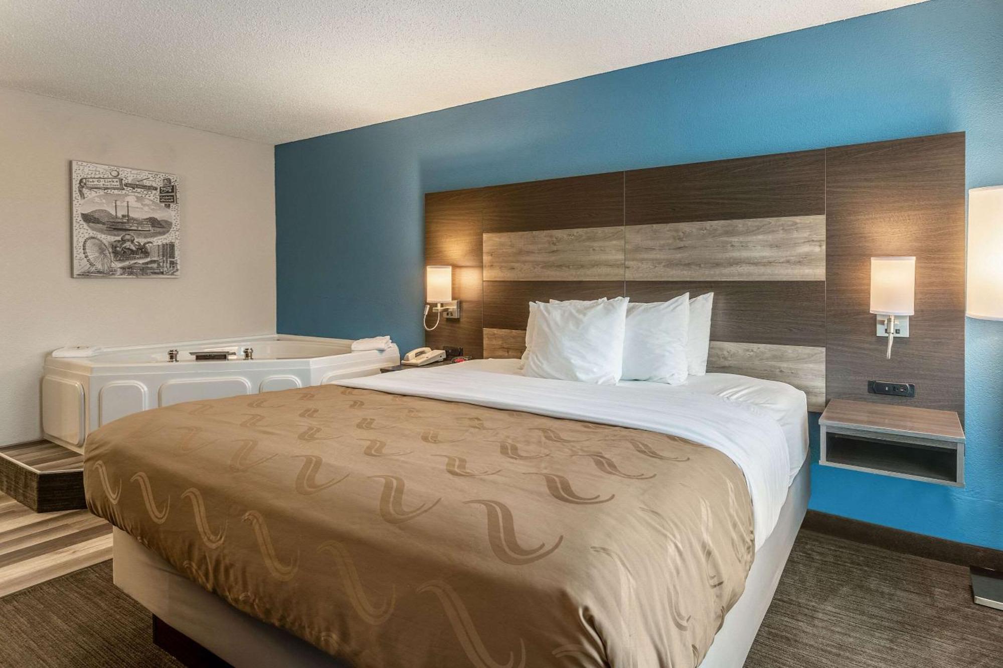 Inn Quality On The Strip 2*